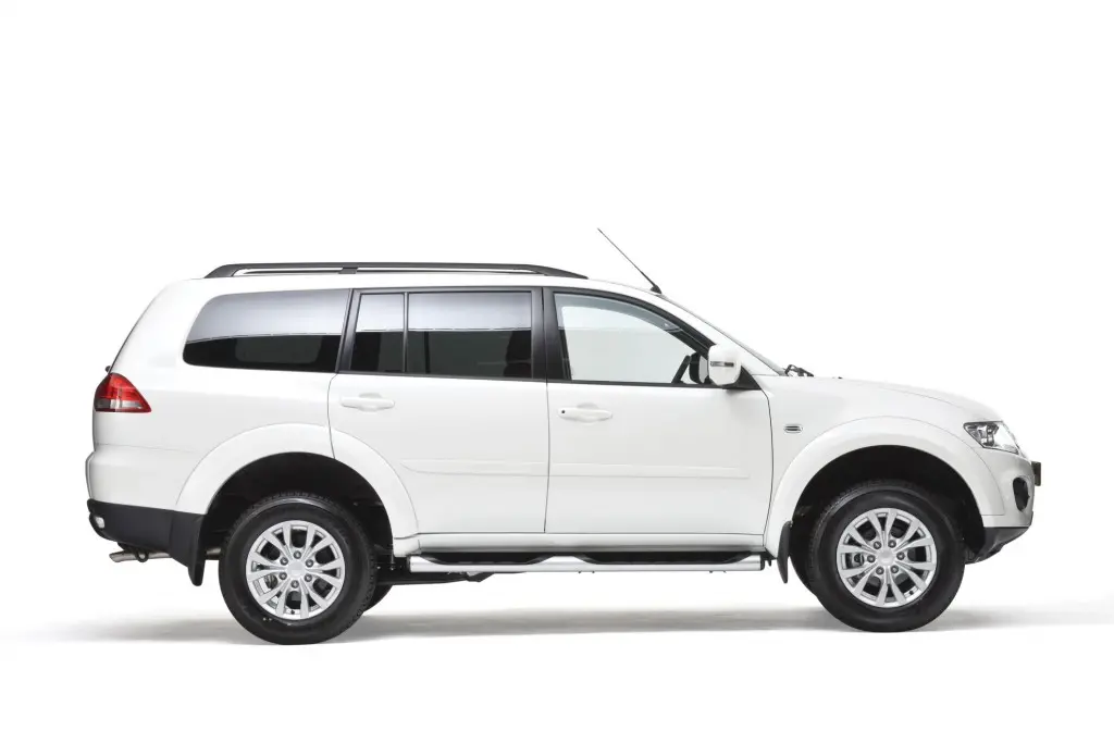 Mitsubishi Pajero Sport 2013