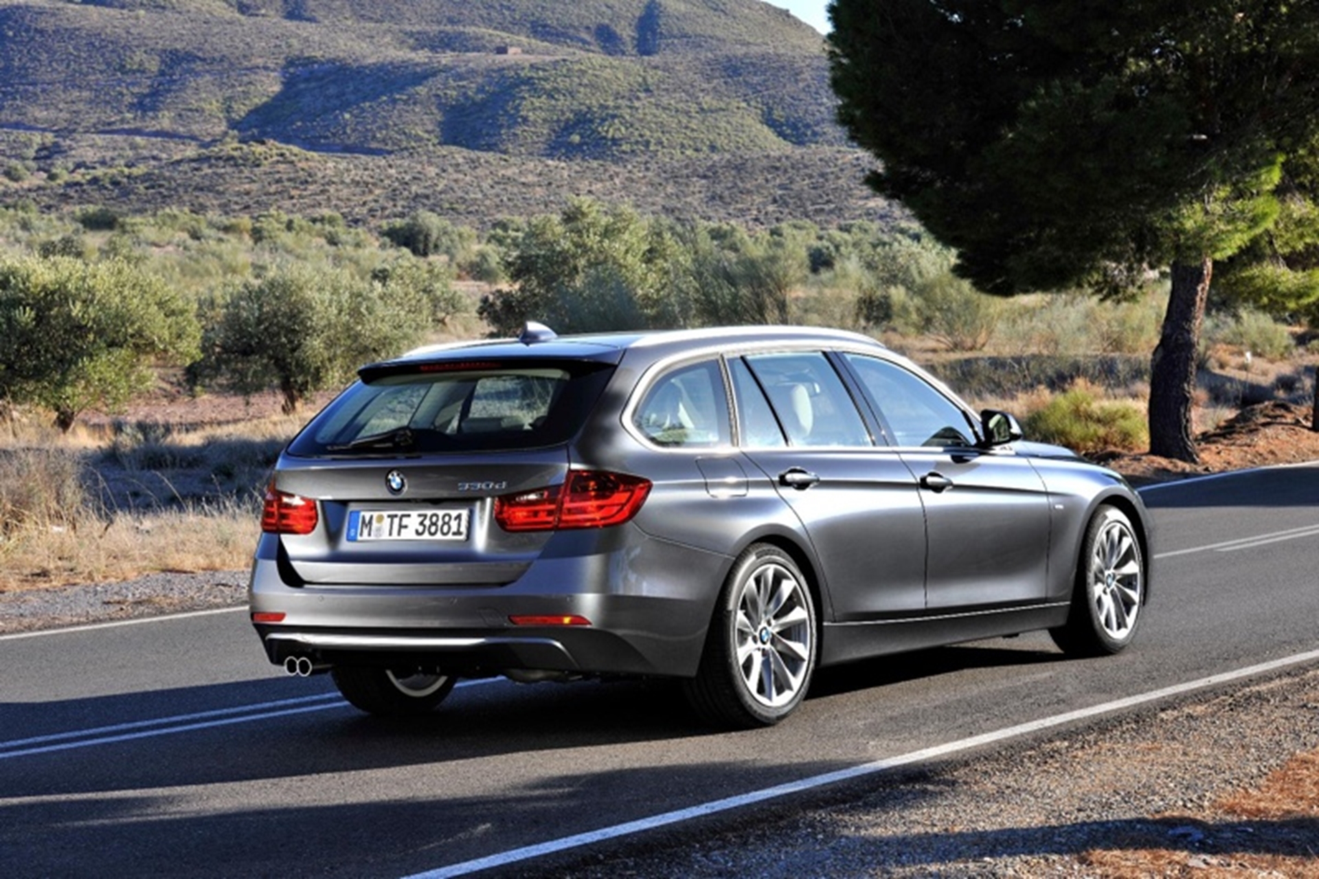 THE NEW BMW 3 SERIES TOURING