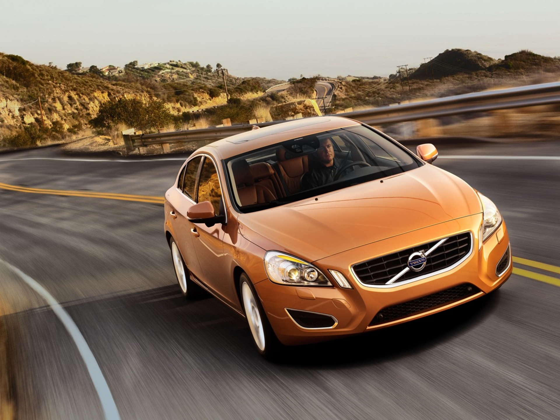 Volvo S60 earns top result in severe offset crash test