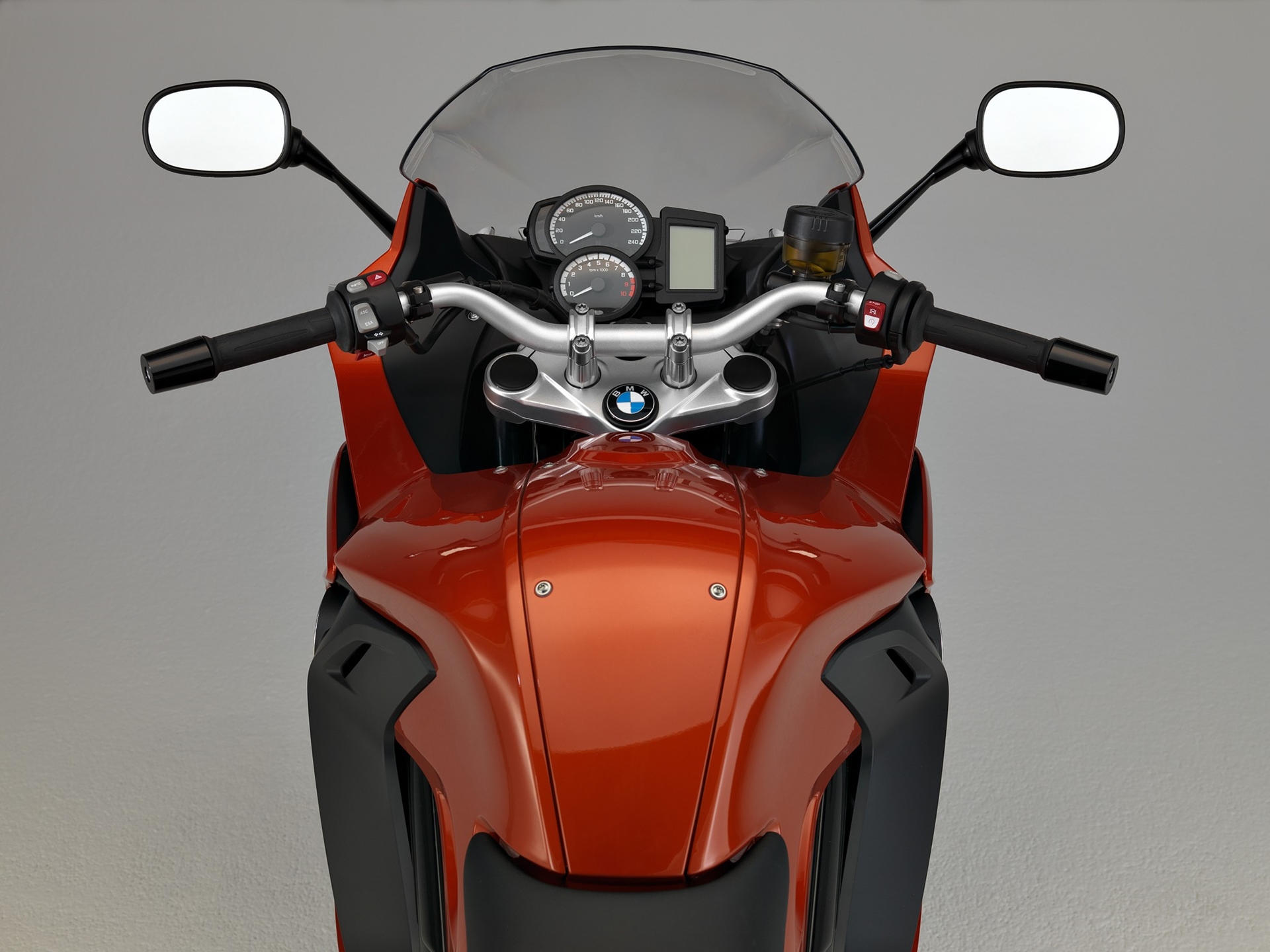 BMW F 800 GT Equipment