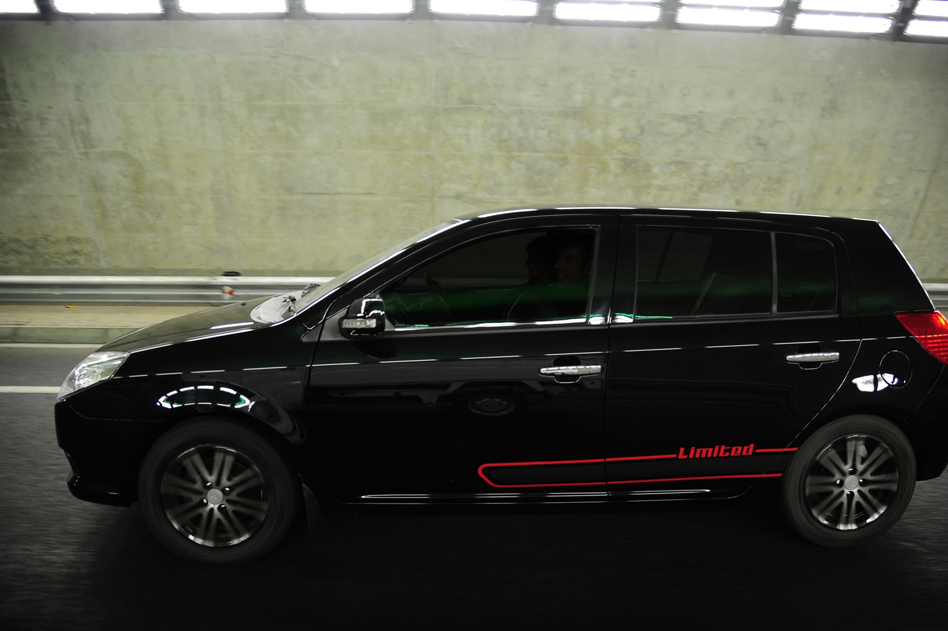 Geely MK2 2012