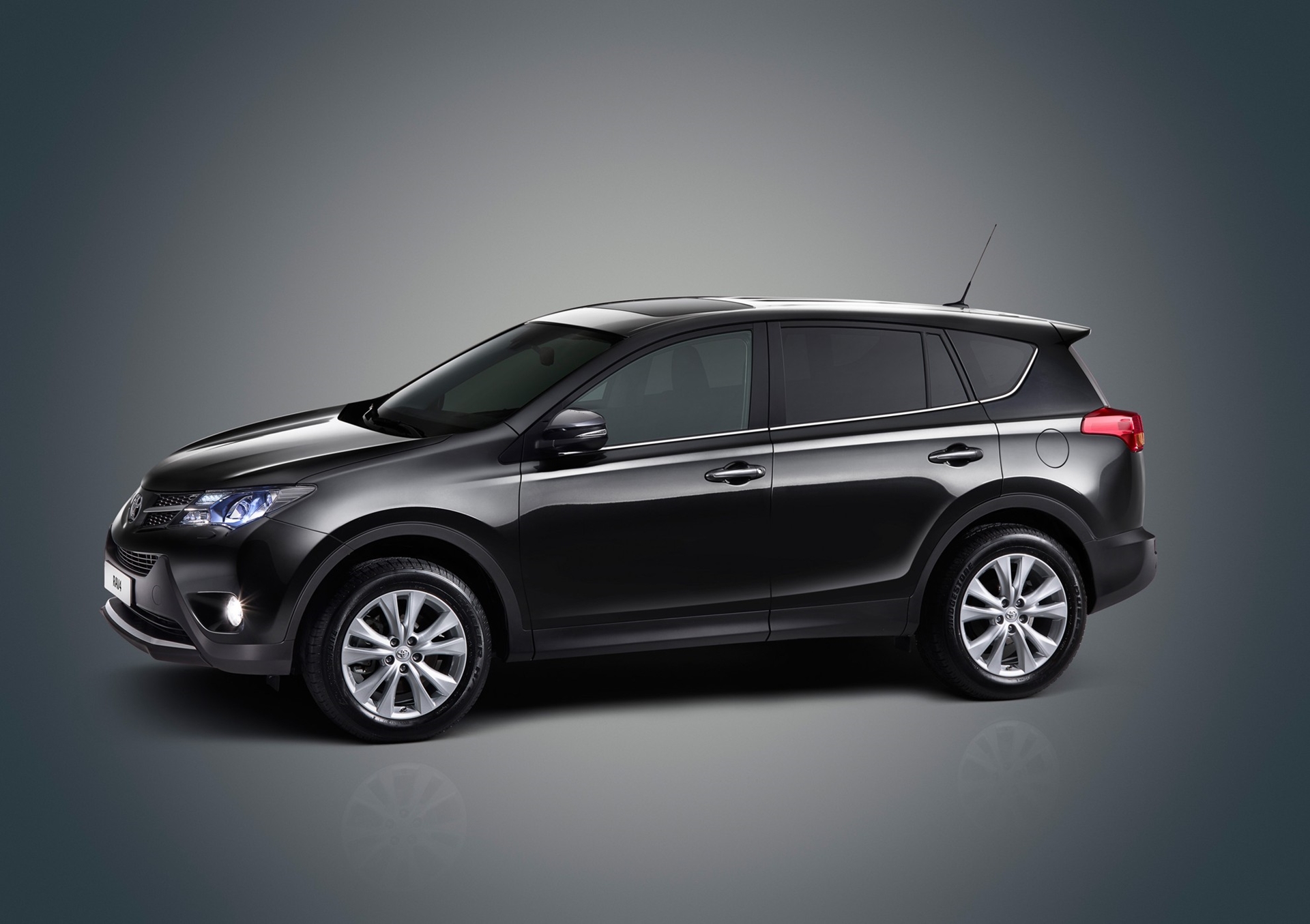 Toyota RAV4 LA Motorskou
