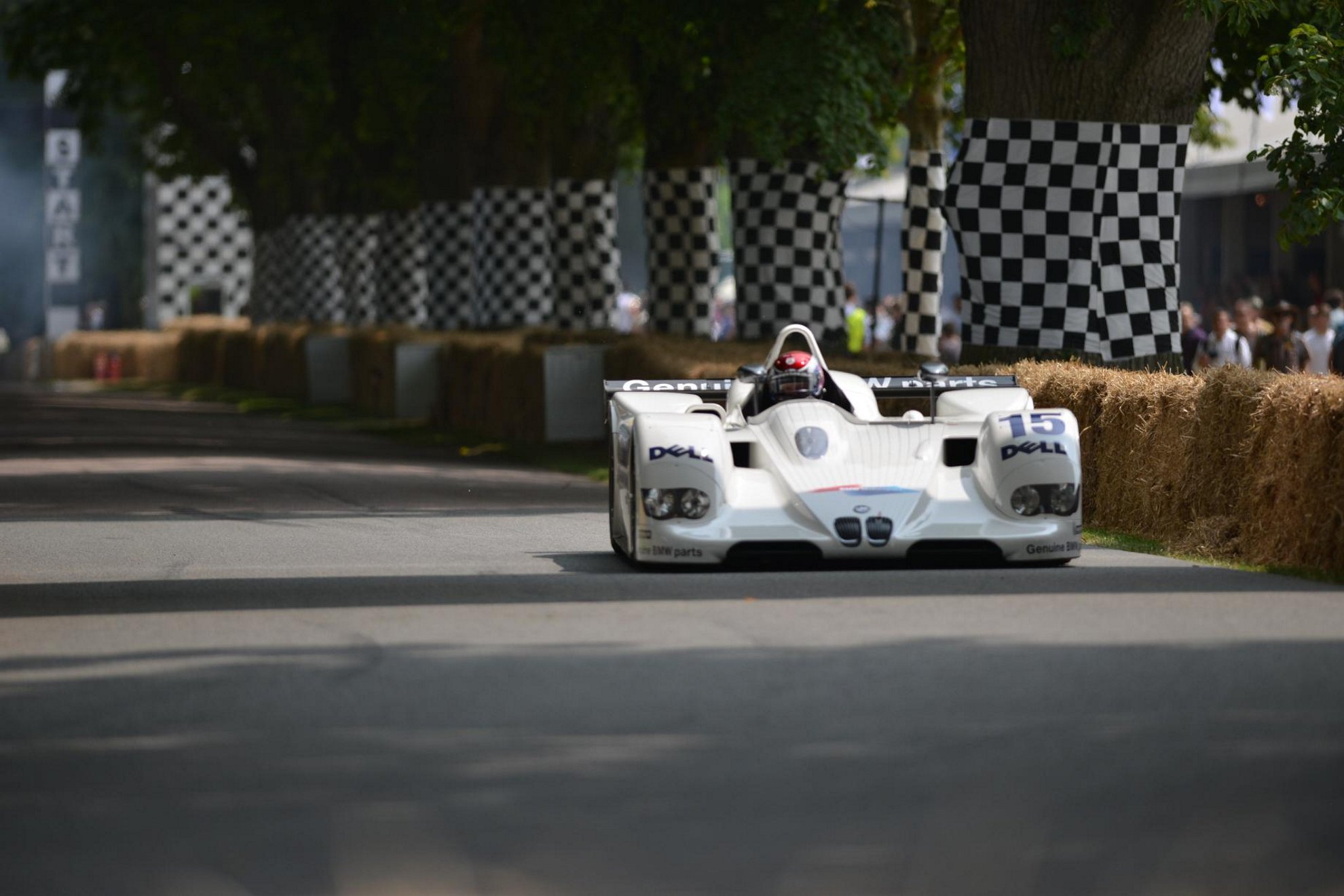Bmw v12 lmr racing car