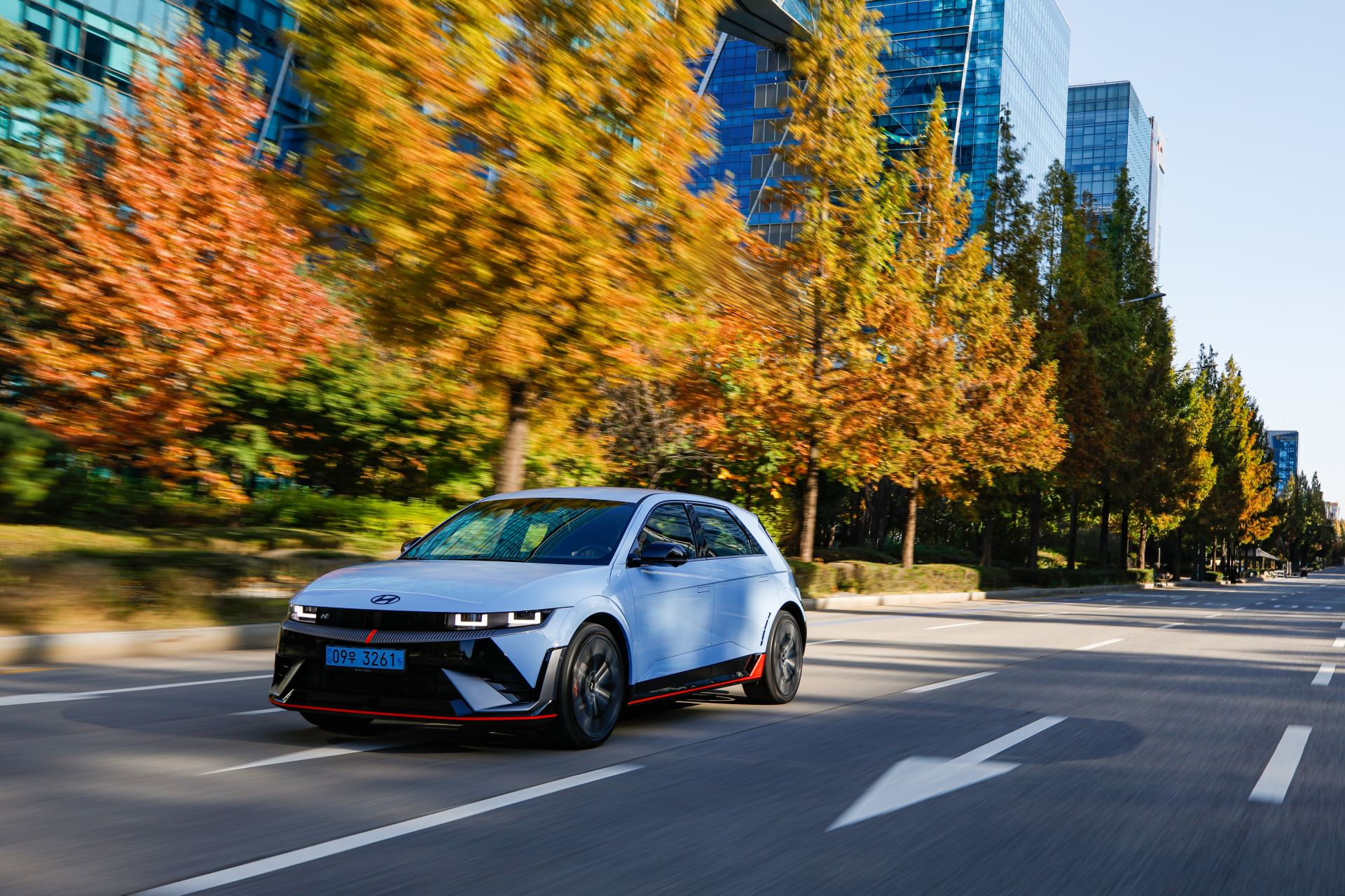 Groundbreaking hyundai ioniq 5 n named car of the year by topgear