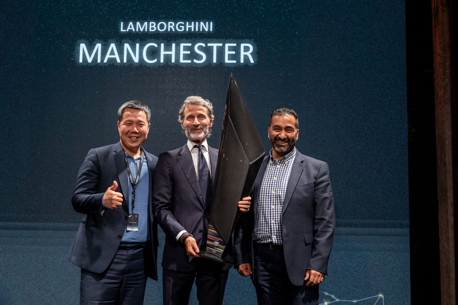 Hr owen lamborghini manchester named as the manufacturers global dealer of the year