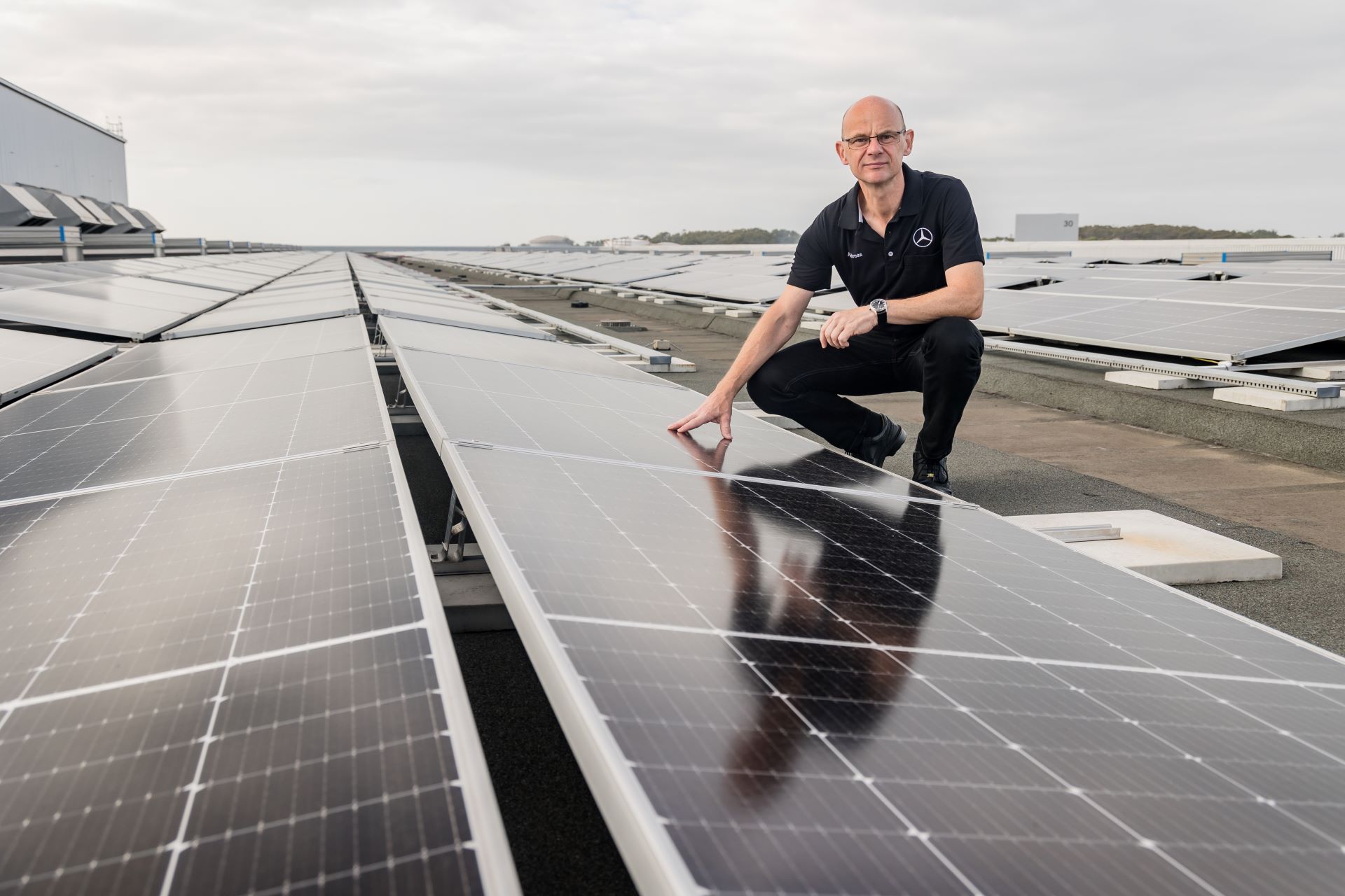 Mercedes benz south africa announces advancements in co2 neutral manufacturing with r100 million investment