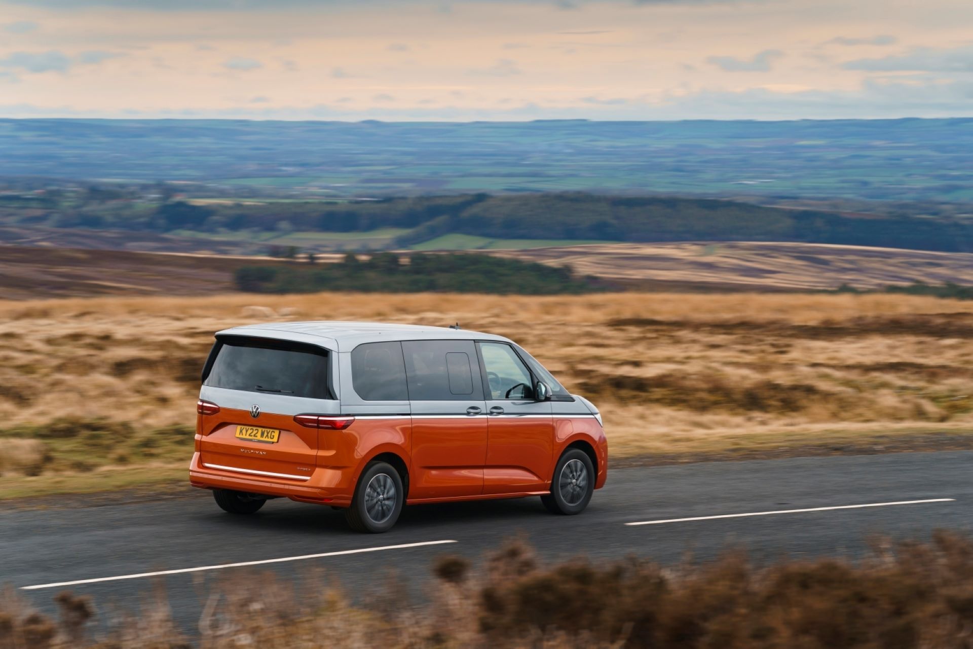 Volkswagen multivan retains best seven seater car crown at 2024 parkers new car awards