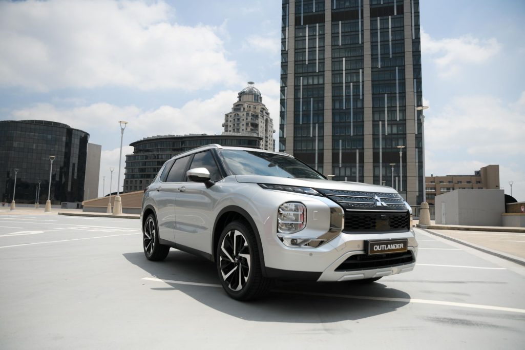 Mitsubishi widens appeal of outlander range with tech laden model offering