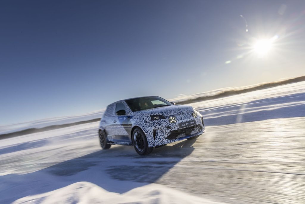 Alpine a290 the new electric hot hatch runs for the first time at the arctic circle