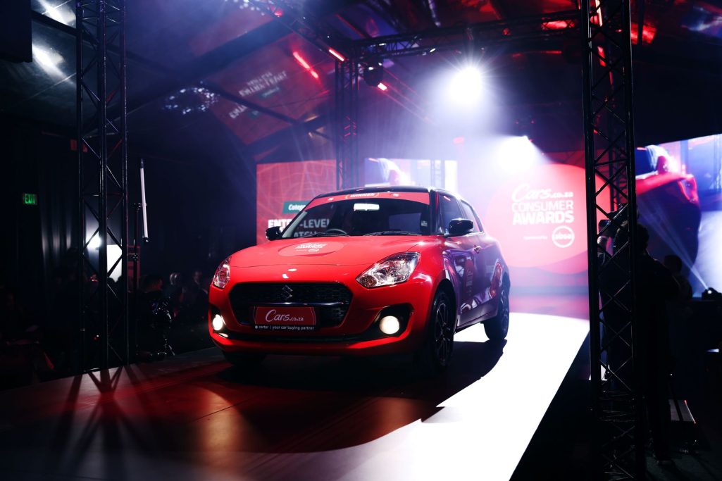 Suzuki starts march with a bang