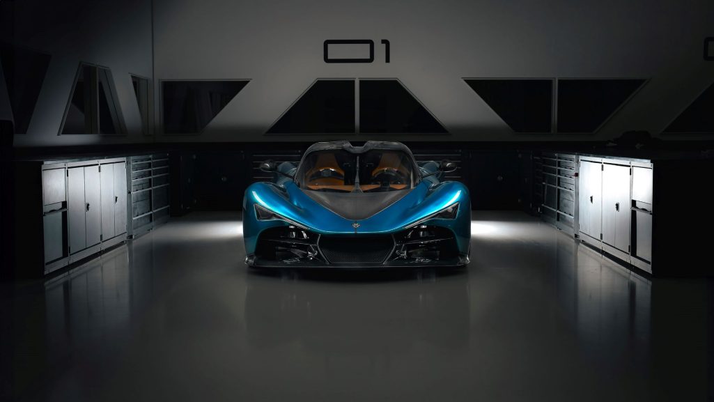 Zenvo automotive and bingo sports present the aurora agil and tur for the first time in japan