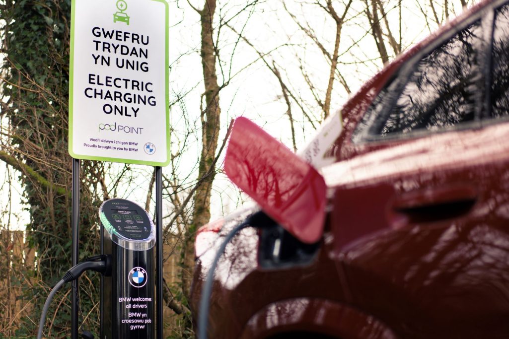 Brecon beacons leads the charge in sustainable travel with new ev points