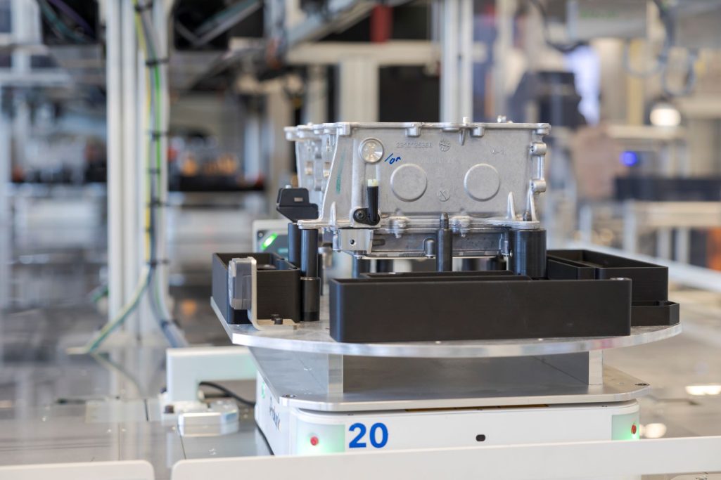 Revolutionizing automotive production horse leads with digital and sustainable matrix flow system