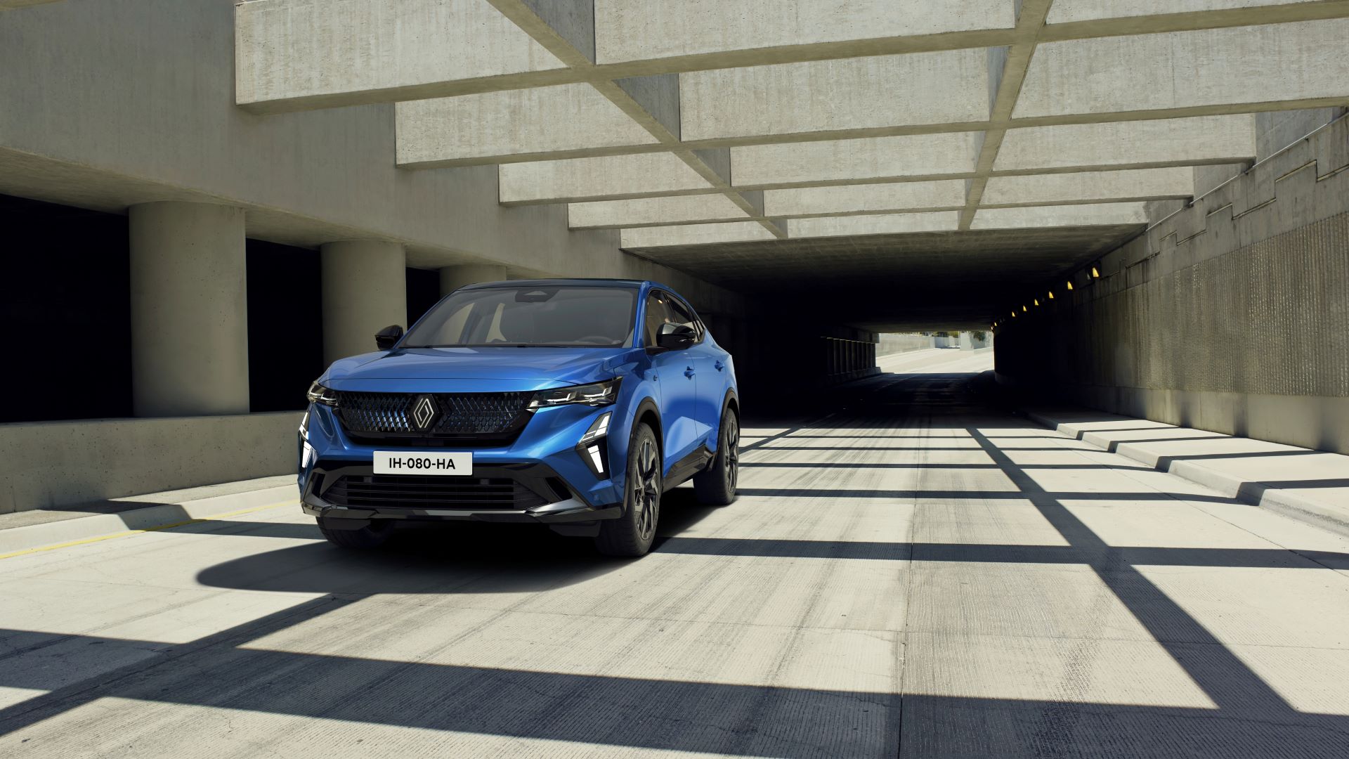 redefining elegance and efficiency in renaults new flagship model