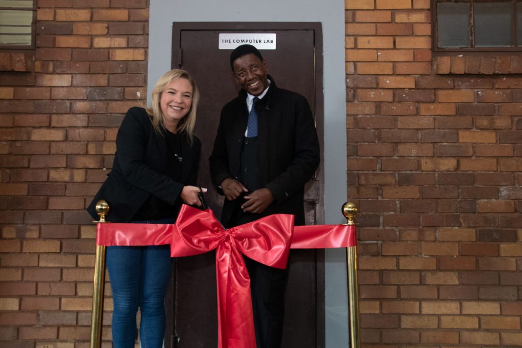 Bridging The Digital Divide Dtsa And Phelindaba Msi Sos New Computer Lab 1