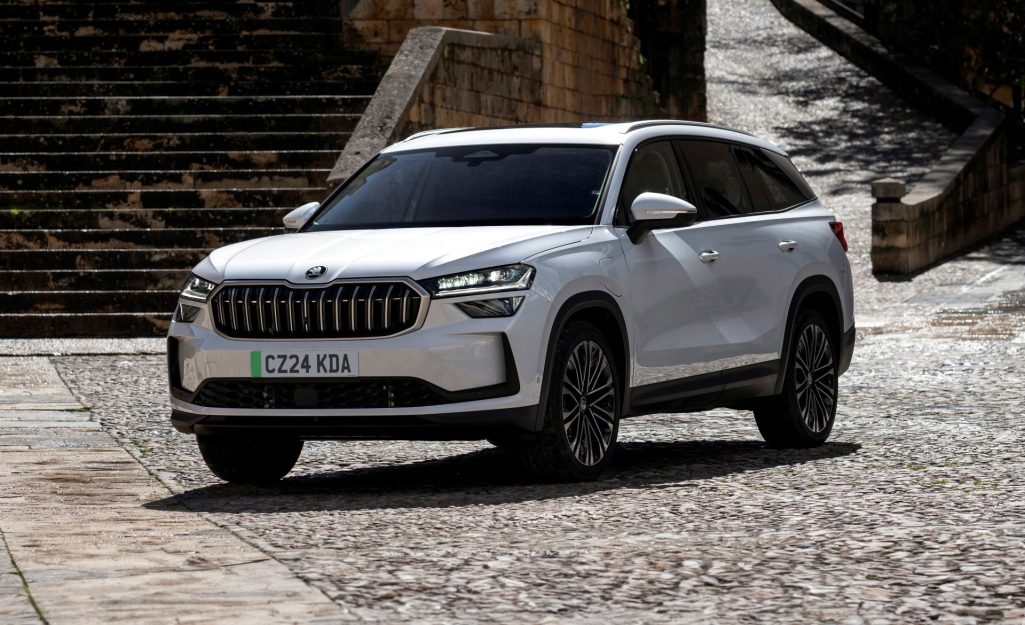 Unveiling The Skoda Kodiaq Iv Up To 75 Miles Of Pure Electric Range