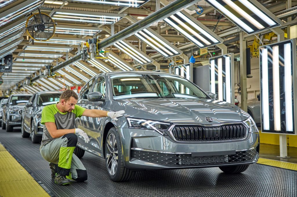 Skoda Auto Expands Octavia Production To Kvasiny Plant Marking A New Chapter In The Models Legacy