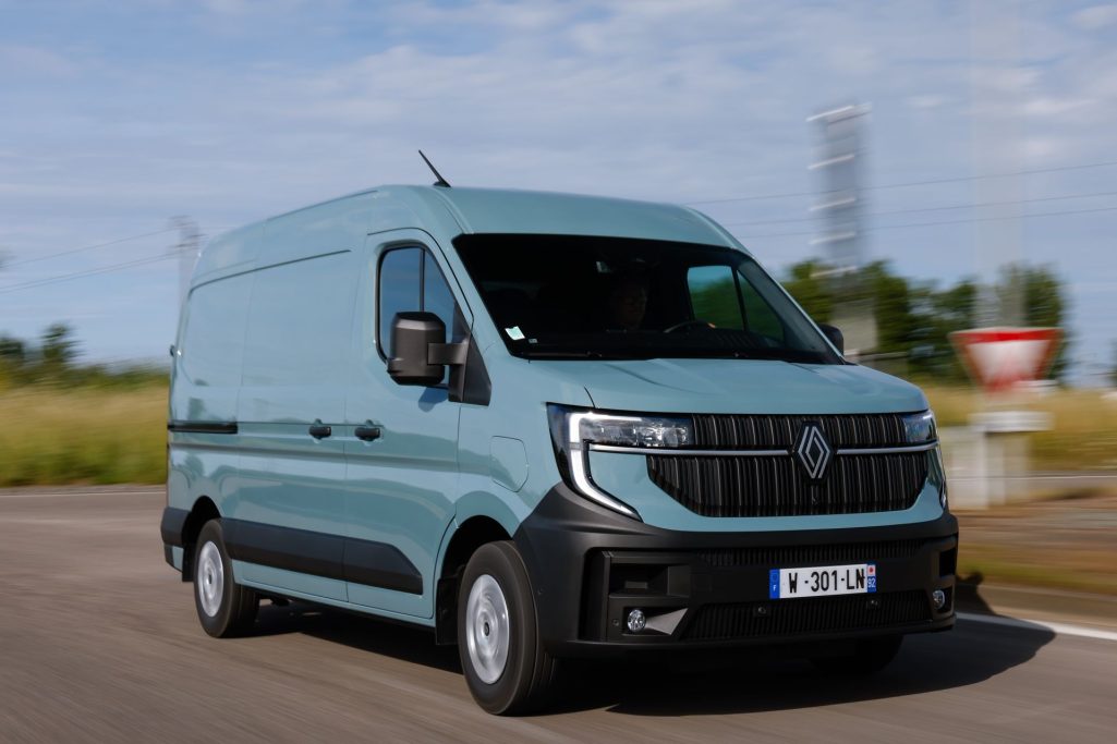 Renaults New Master A Standout Winner In The 2025 Parkers Van And Pickup Awards