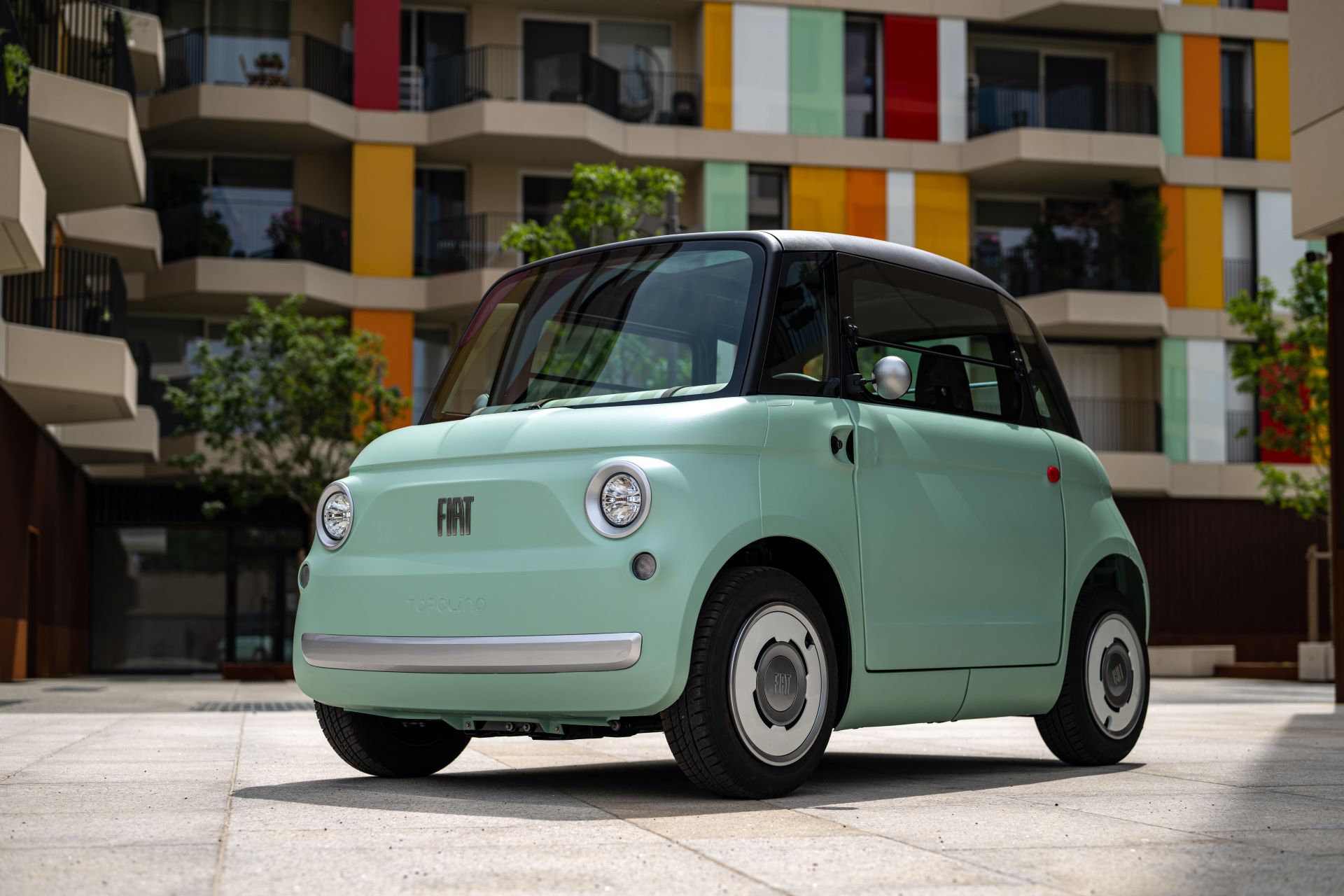 Fiat Topolino Wins Best New Design 2024 At Autonis Awards Leading The Charge For Eco Friendly Urban Mobility
