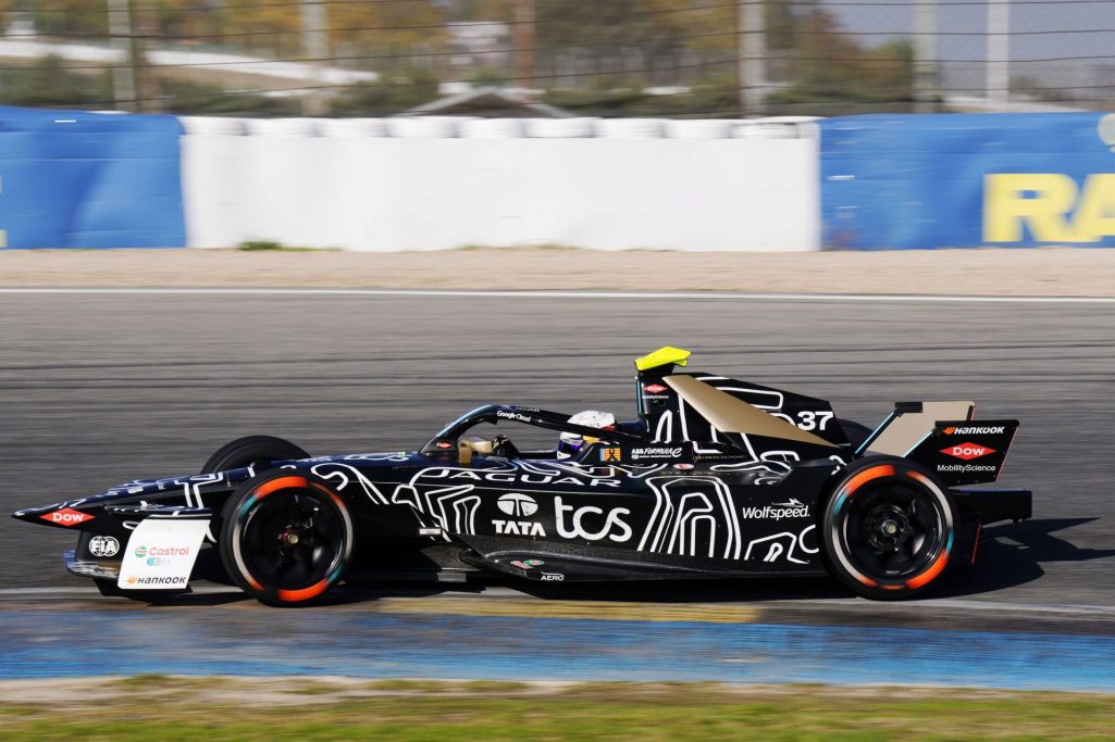 Jaguar Tcs Racing Reveals All New I Type 7 Prototype At Formula E Pre Season Test