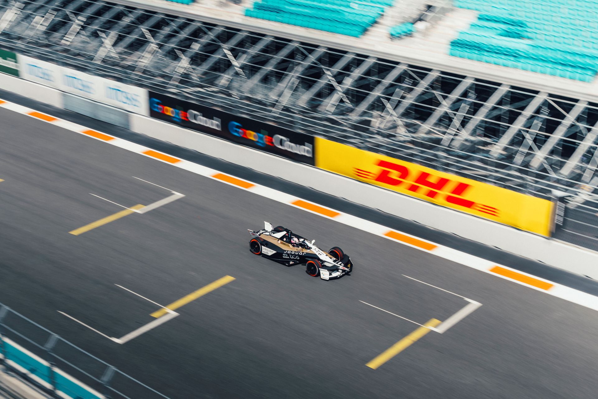 Brooklyn Peltz Beckham Embarks On Thrilling Journey With Jaguar Tcs Racing In Formula E Evo Sessions