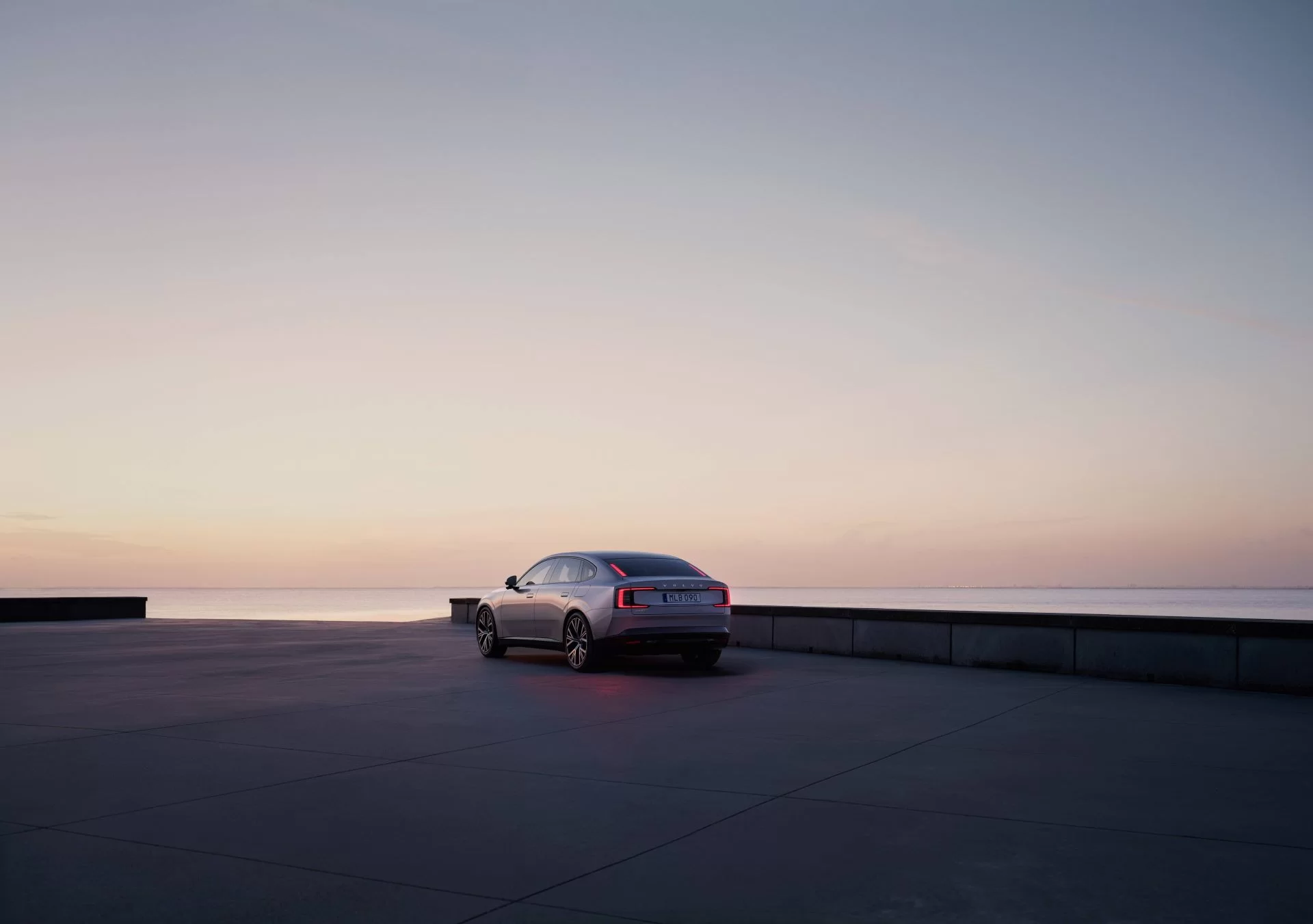 Introducing The Volvo Es90 A New Era Of Electric Luxury And Versatility