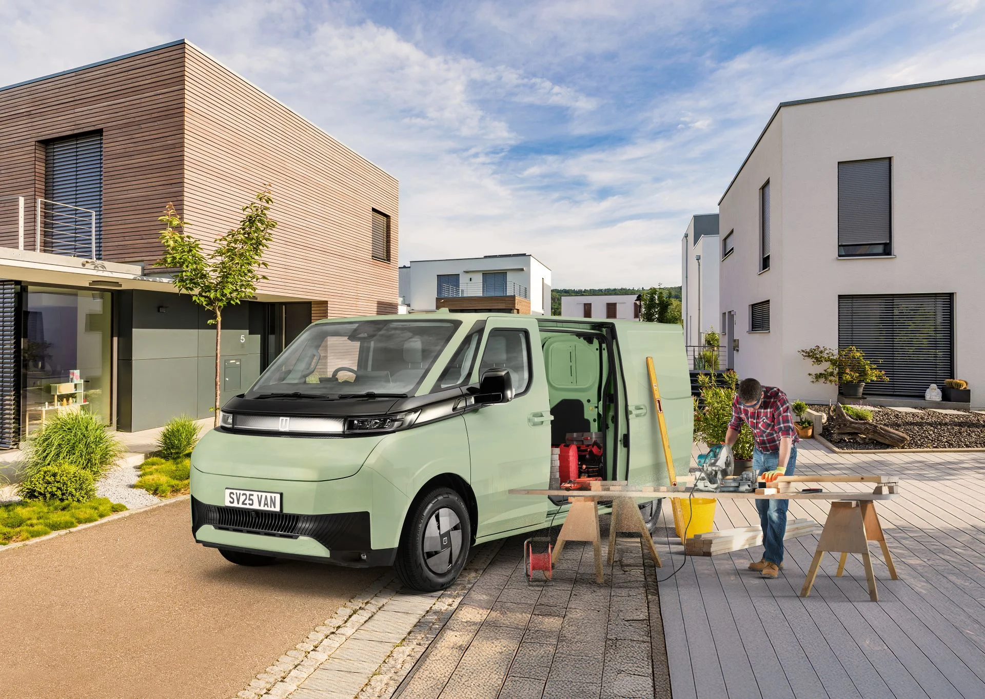 Farizon Sc Line Up Now Qualifies For 5000 Plug In Van Grant Enhancing Value And Versatility For Uk Fleets