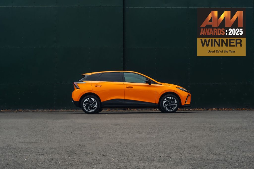 Mg4 Ev Crowned Best Used Ev Of The Year For Second Consecutive Time At 2025 Am Awards