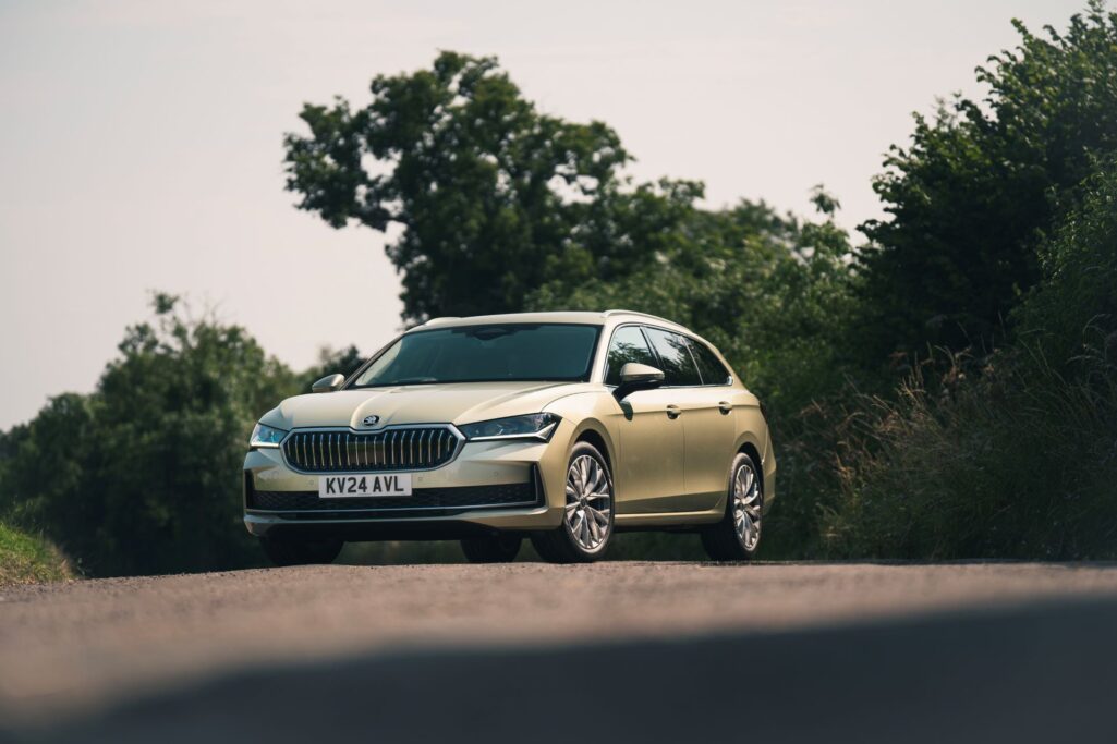 Skoda Superb Claims Coveted Five Star Honour At Autocar Awards 2025