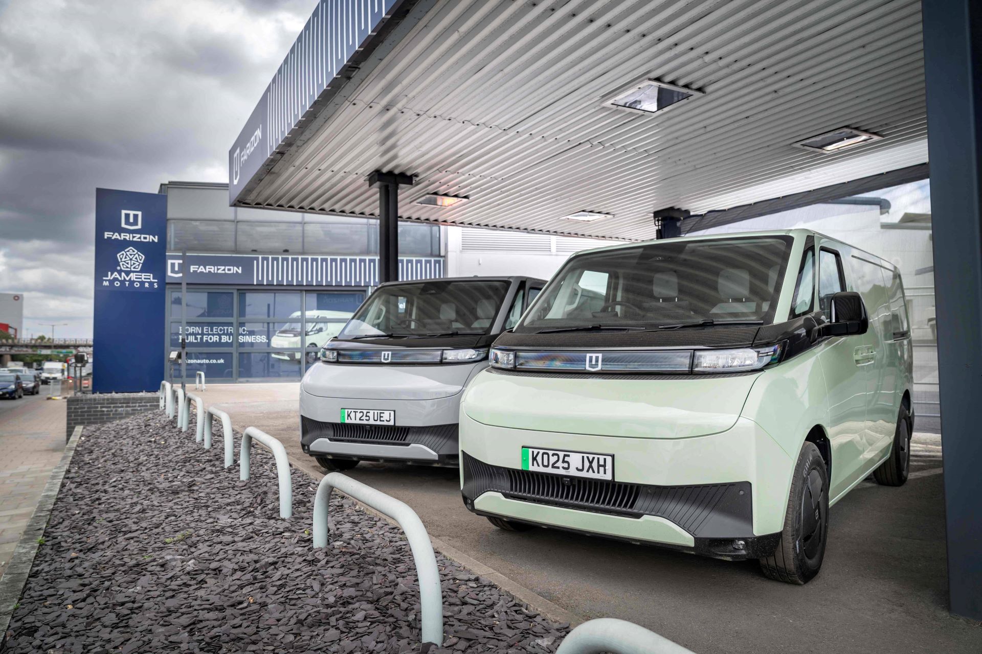 Farizon Sv Arrives In North London Uk Flagship Site Opens For Revolutionary Electric Van