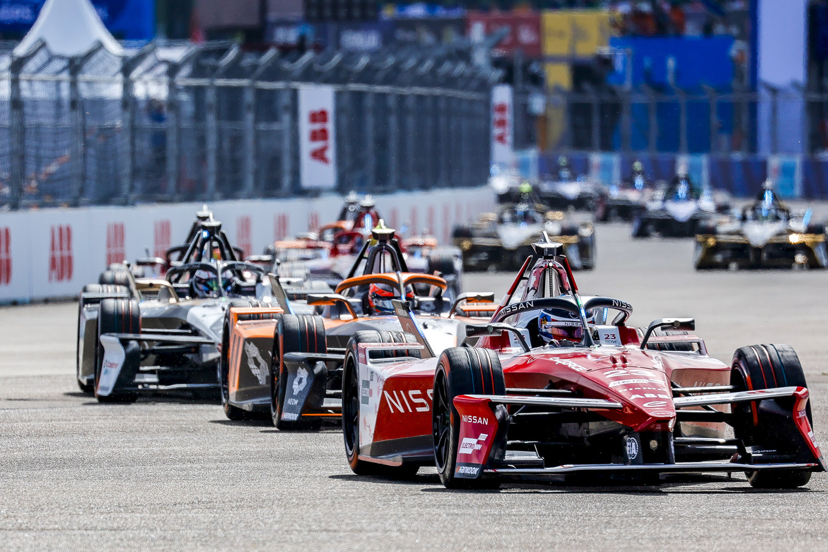 Rowland Clinches Formula E Title For Nissan In Berlin As Sette Camara Scores On Debut