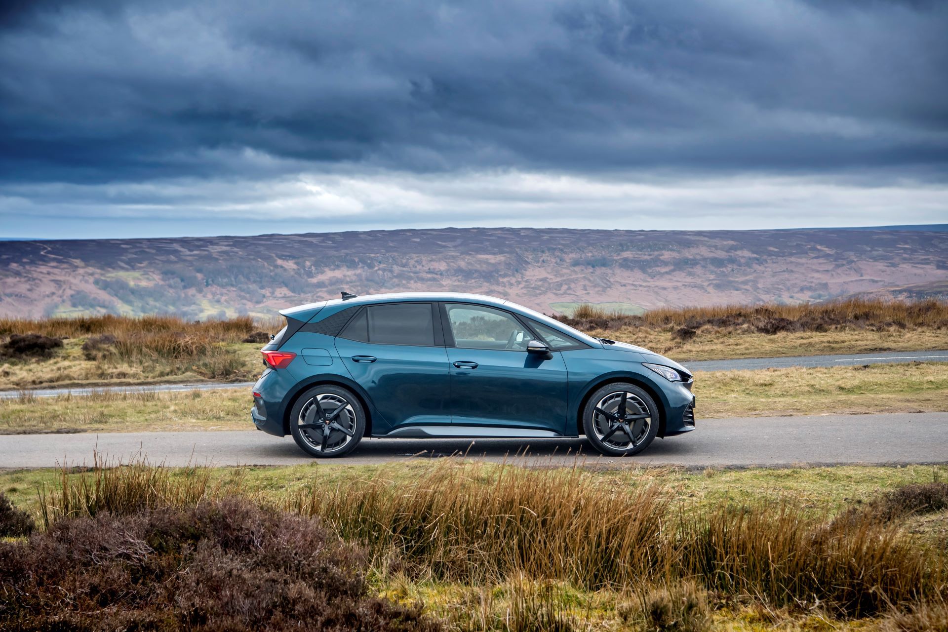 Cupra Uk Launches 1500 Grant Guarantee On Cupra Born Models For August Buyers