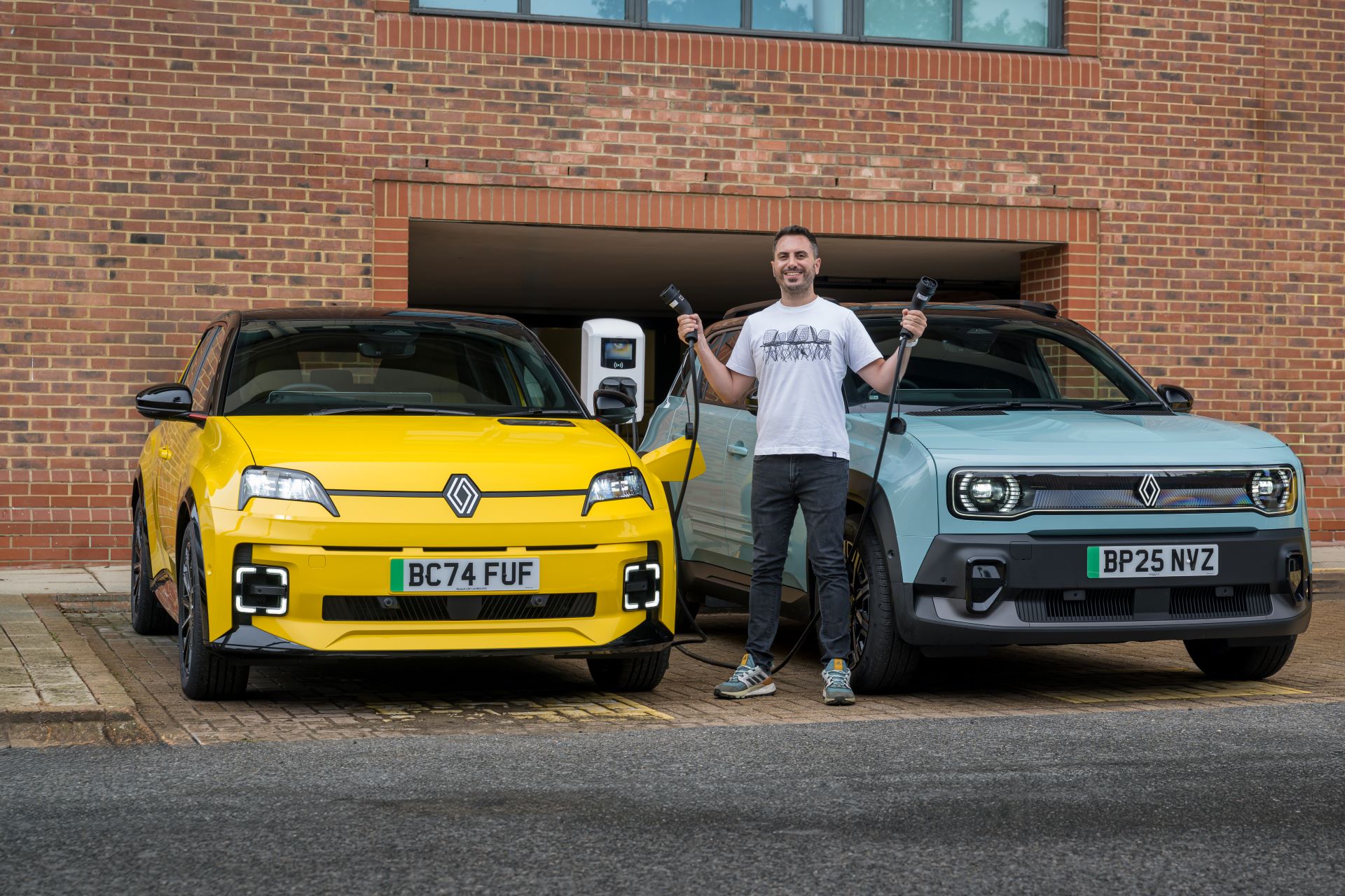 Renault Supercharges Ev Savings With Electric Car Grant And Enhanced Finance Offers