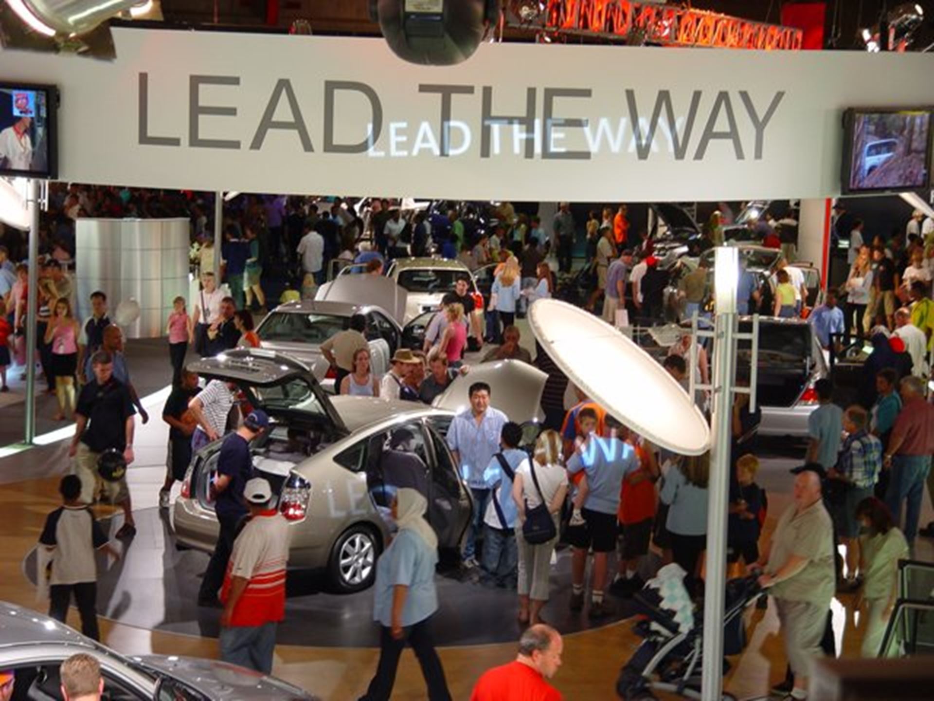 Auto Africa 2004 goes Green