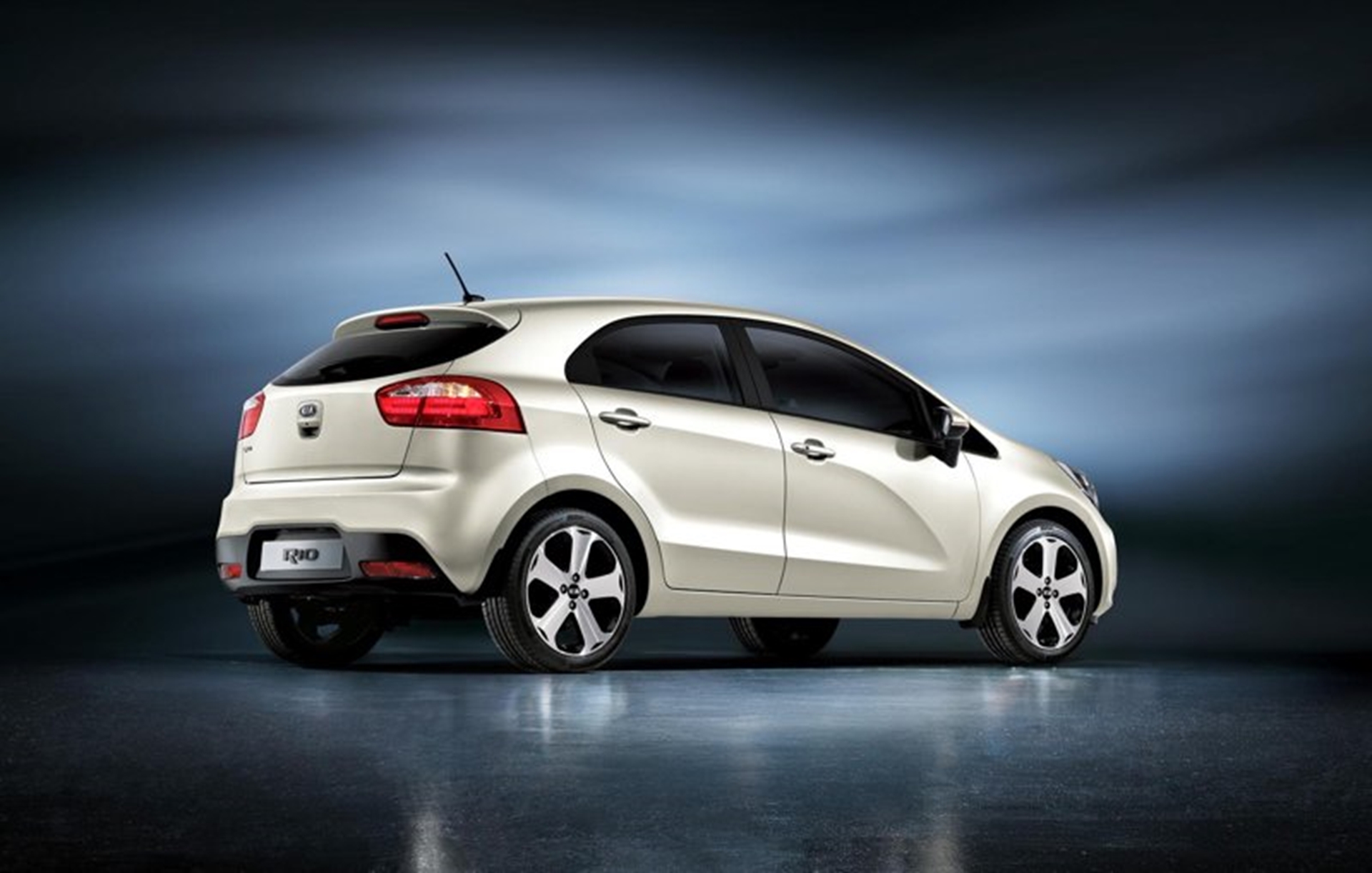 NEW KIA RIO 5-DOOR HATCHBACK TO BE UNVEILED AT THE 2011 JOHANNESBURG INTERNATIONAL MOTOR SHOW
