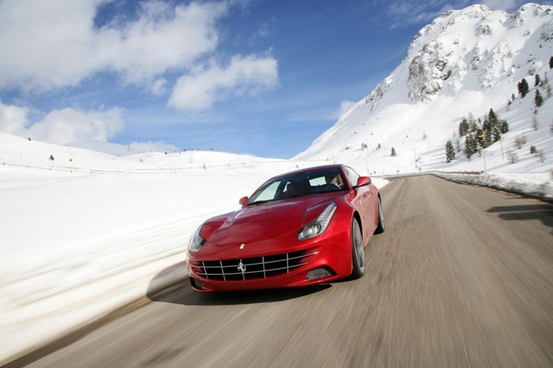 FERRARI BOARD EXAMINES VERY GOOD RESULTS FOR FIRST NINE MONTHS OF 2011