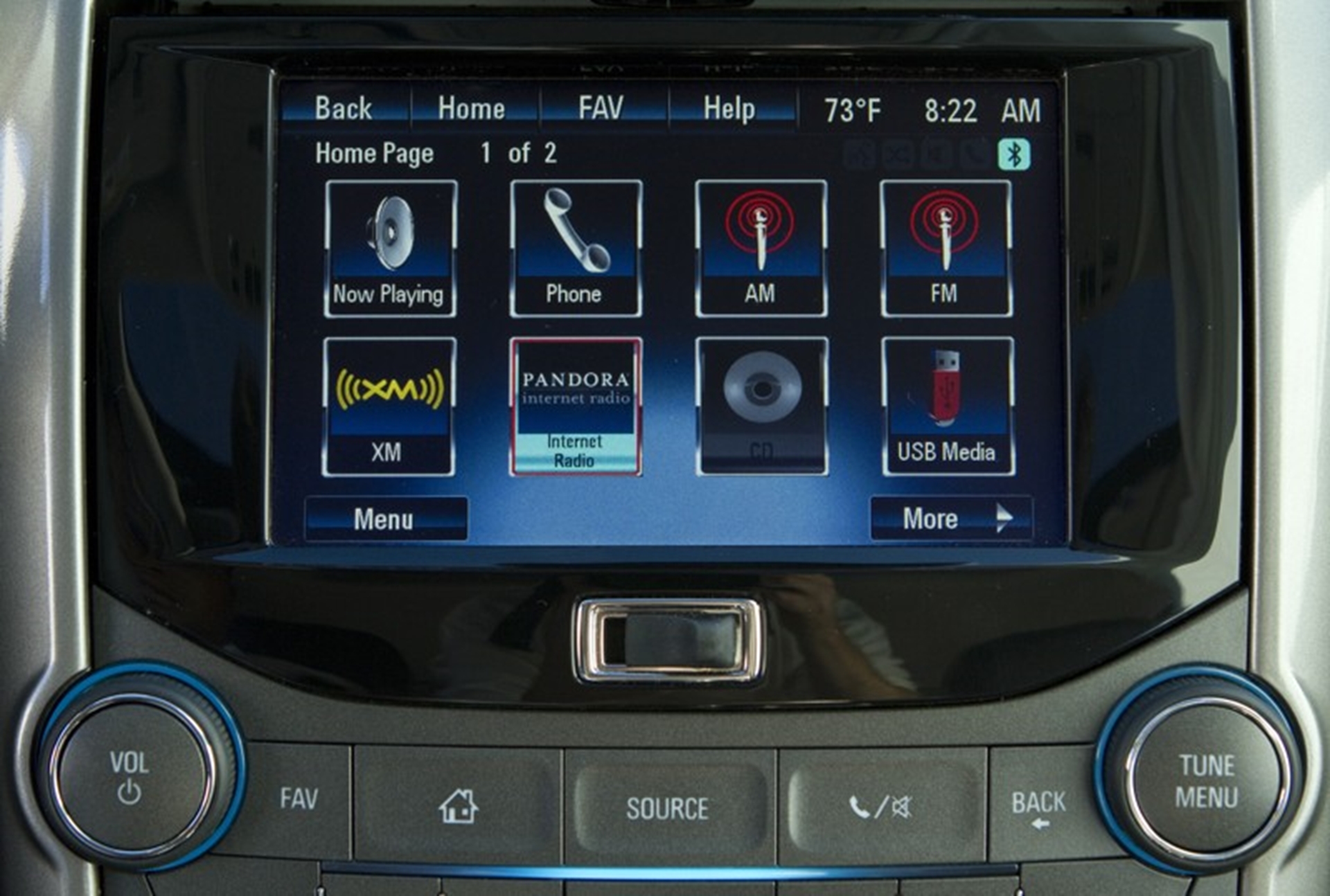2013 Chevrolet Malibu Connects Customers with MyLink