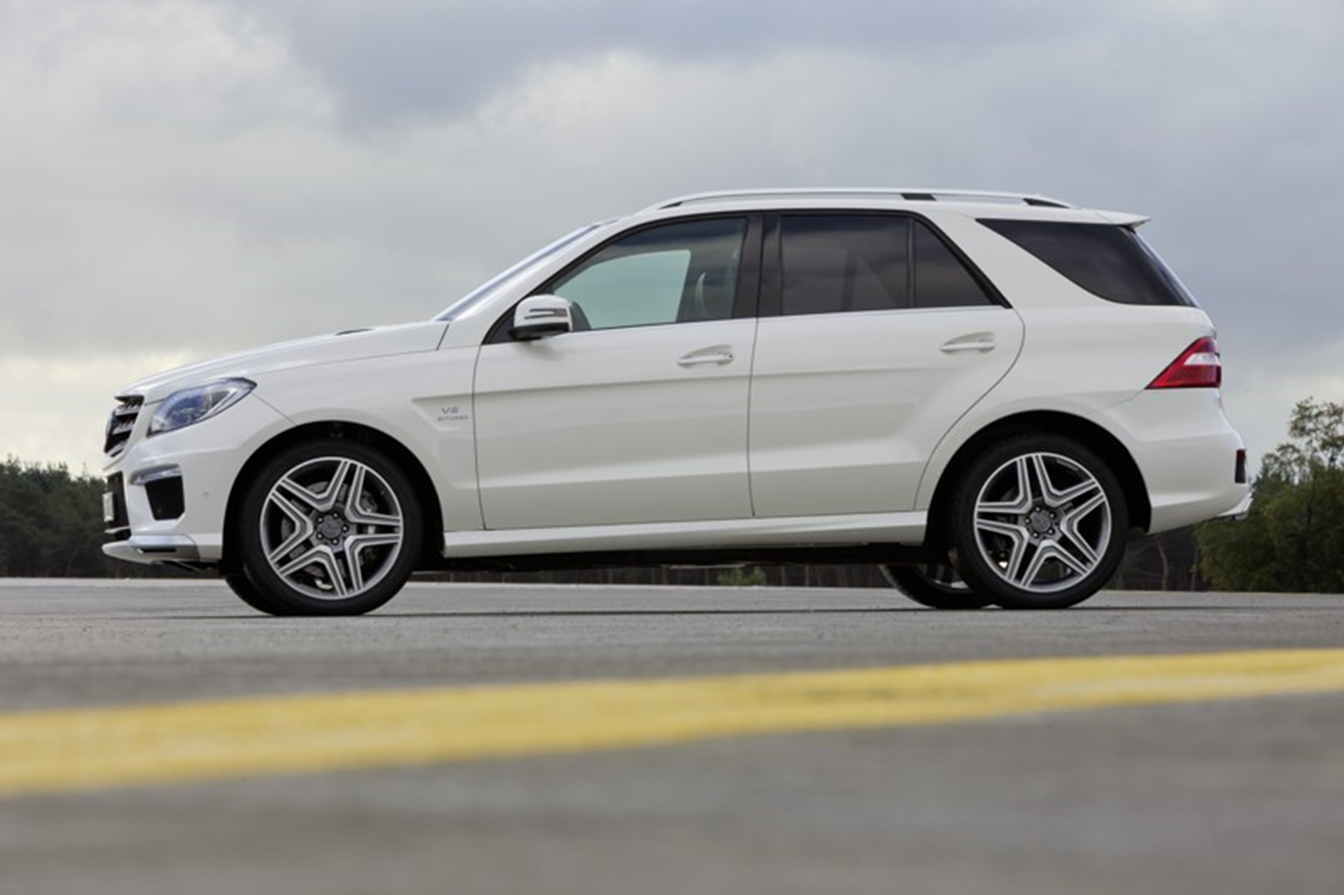 Mercedes-Benz ML 63 AMG: Efficiency and superlative performance