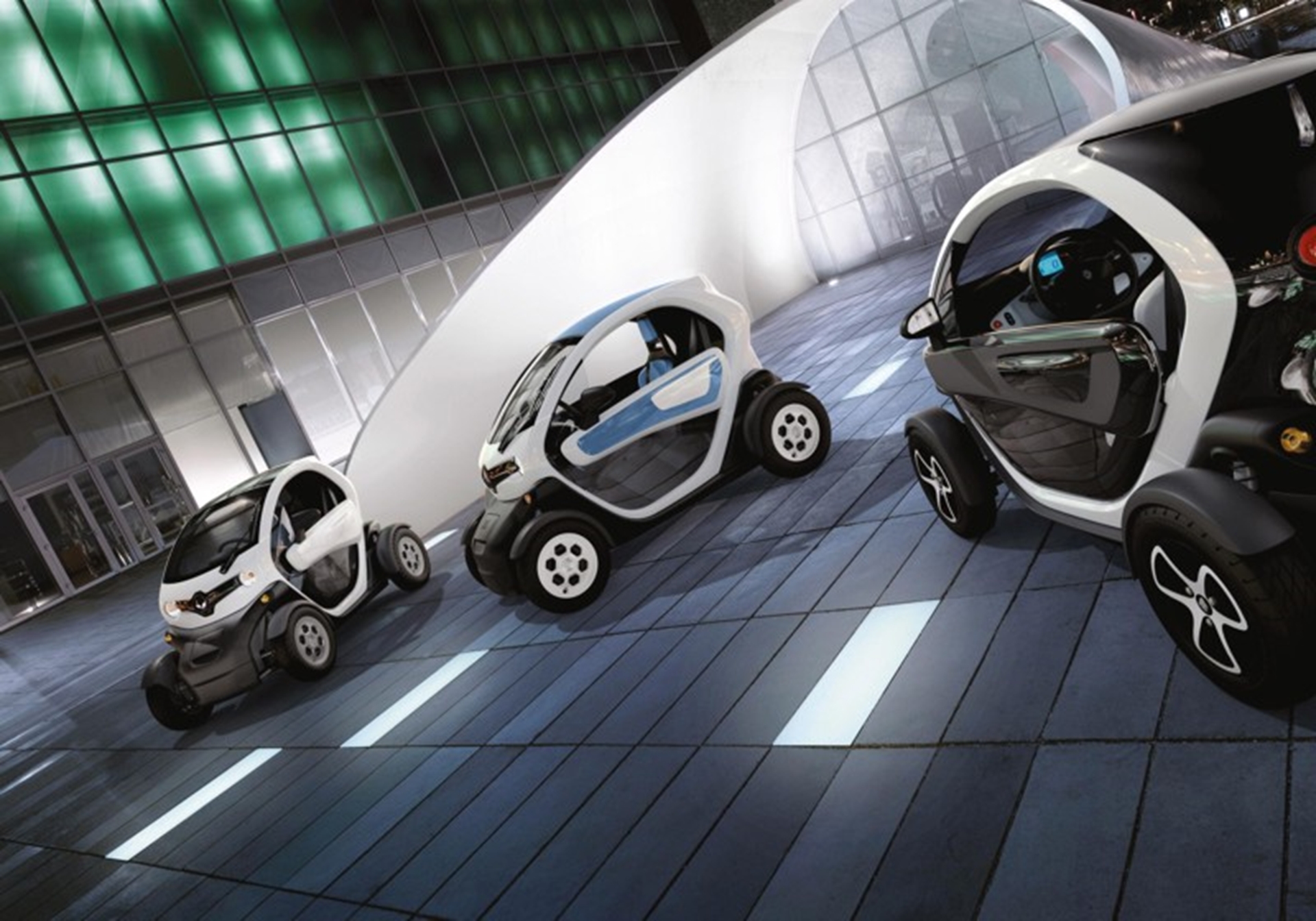 RENAULT TO GIVE ONE LUCKY STUDENT UP TO £9,000 TOWARDS UNIVERSITY TUITION FEES IN NEW TWIZY DESIGN COMPETITION