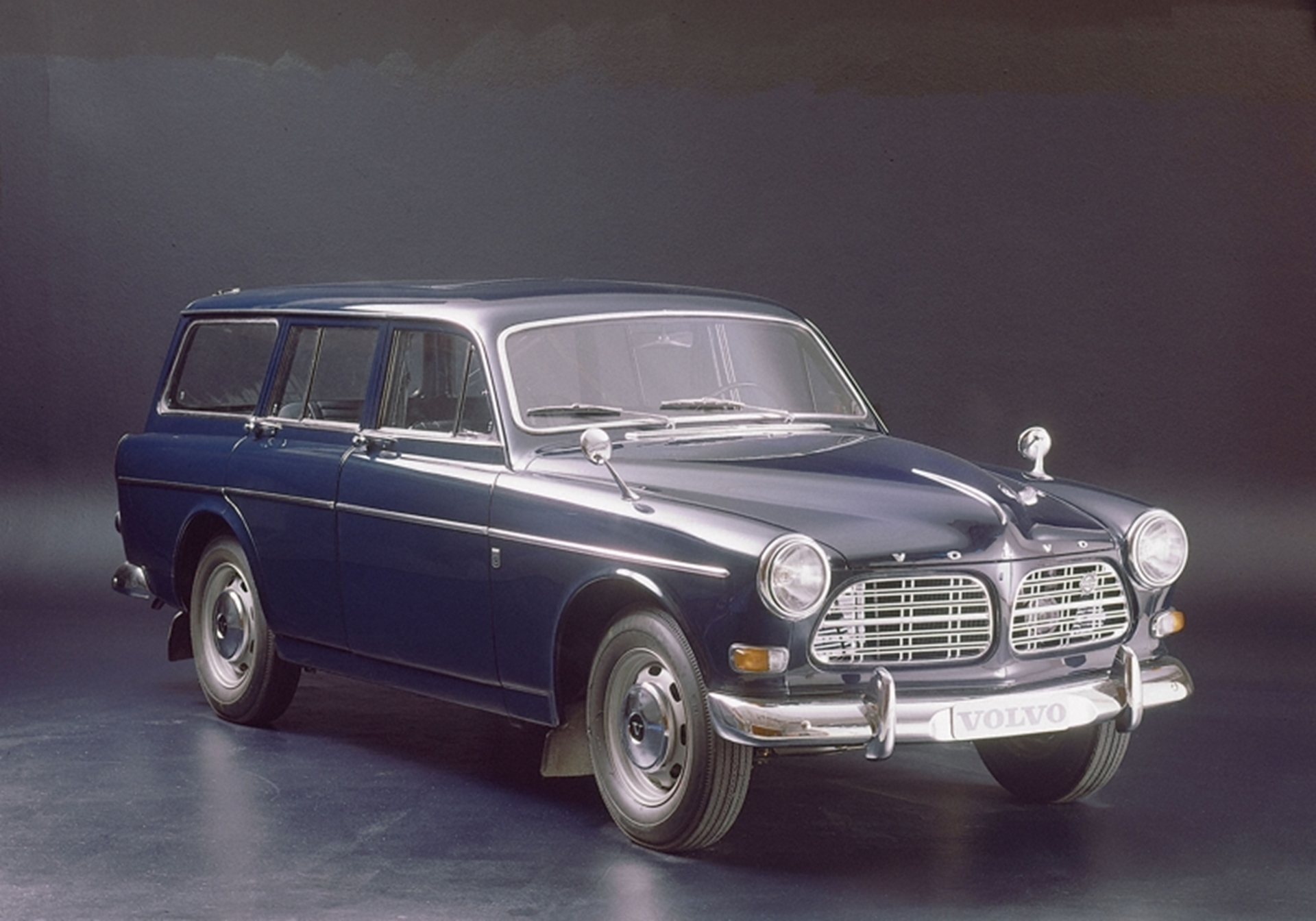 The work horse becomes lounge lion – The Volvo Amazon estate turns 50