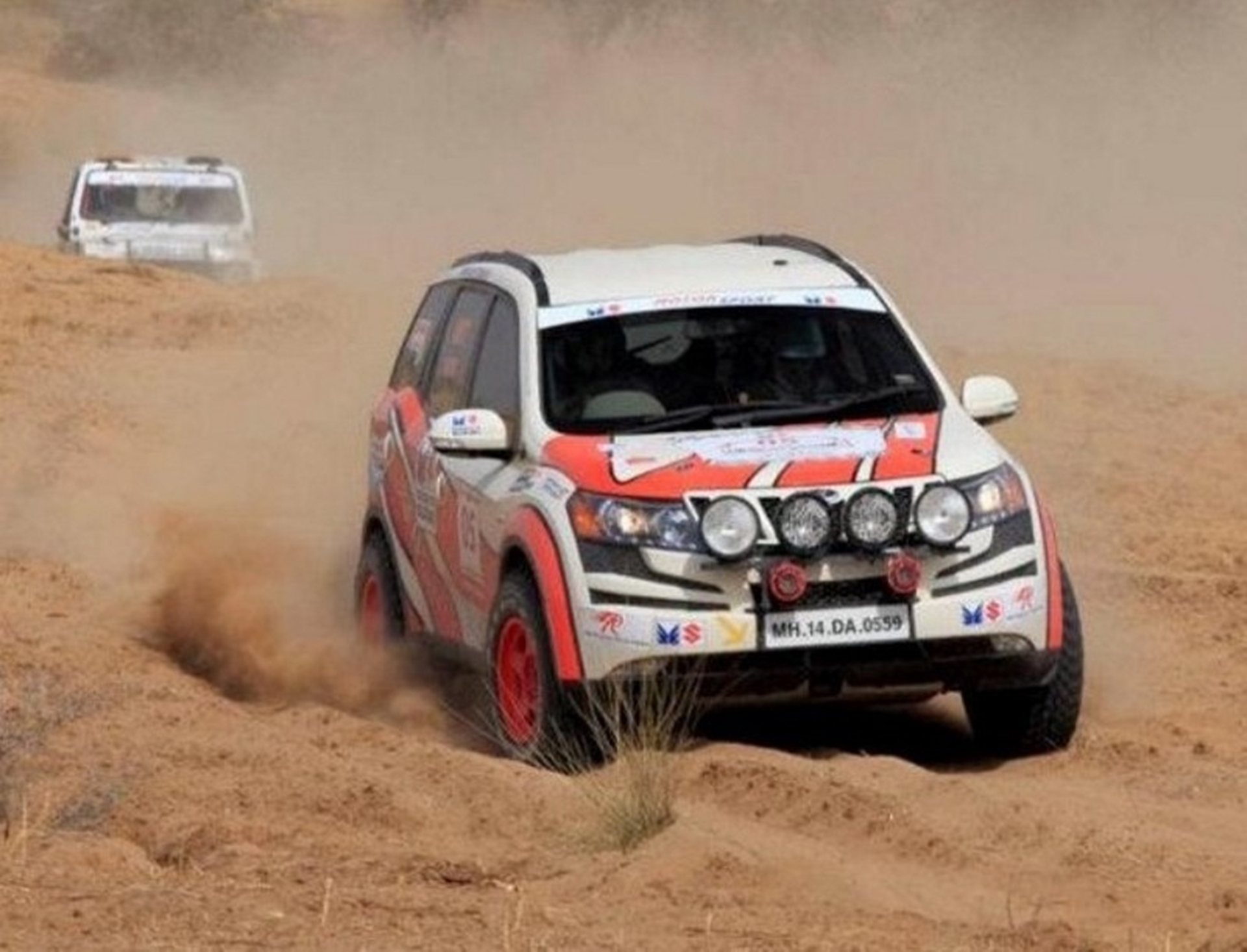 Mahindras XUV500 storms to the podium in its rallying debut