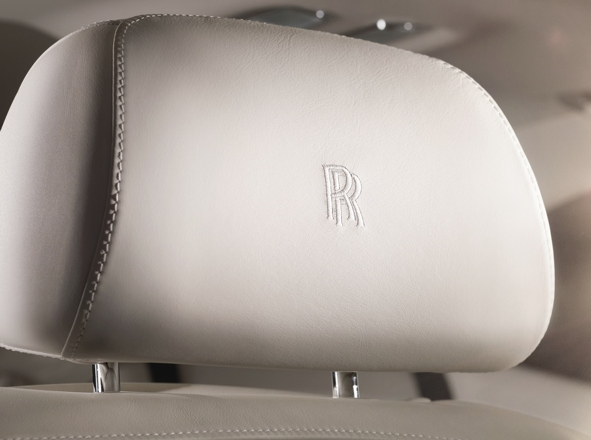 ROLLS ROYCE GHOST SIX SENSES CONCEPT ELEVATES THE SPIRIT OF ECSTASY TO A NEW LEVEL OF SENSORY INDULGENCE
