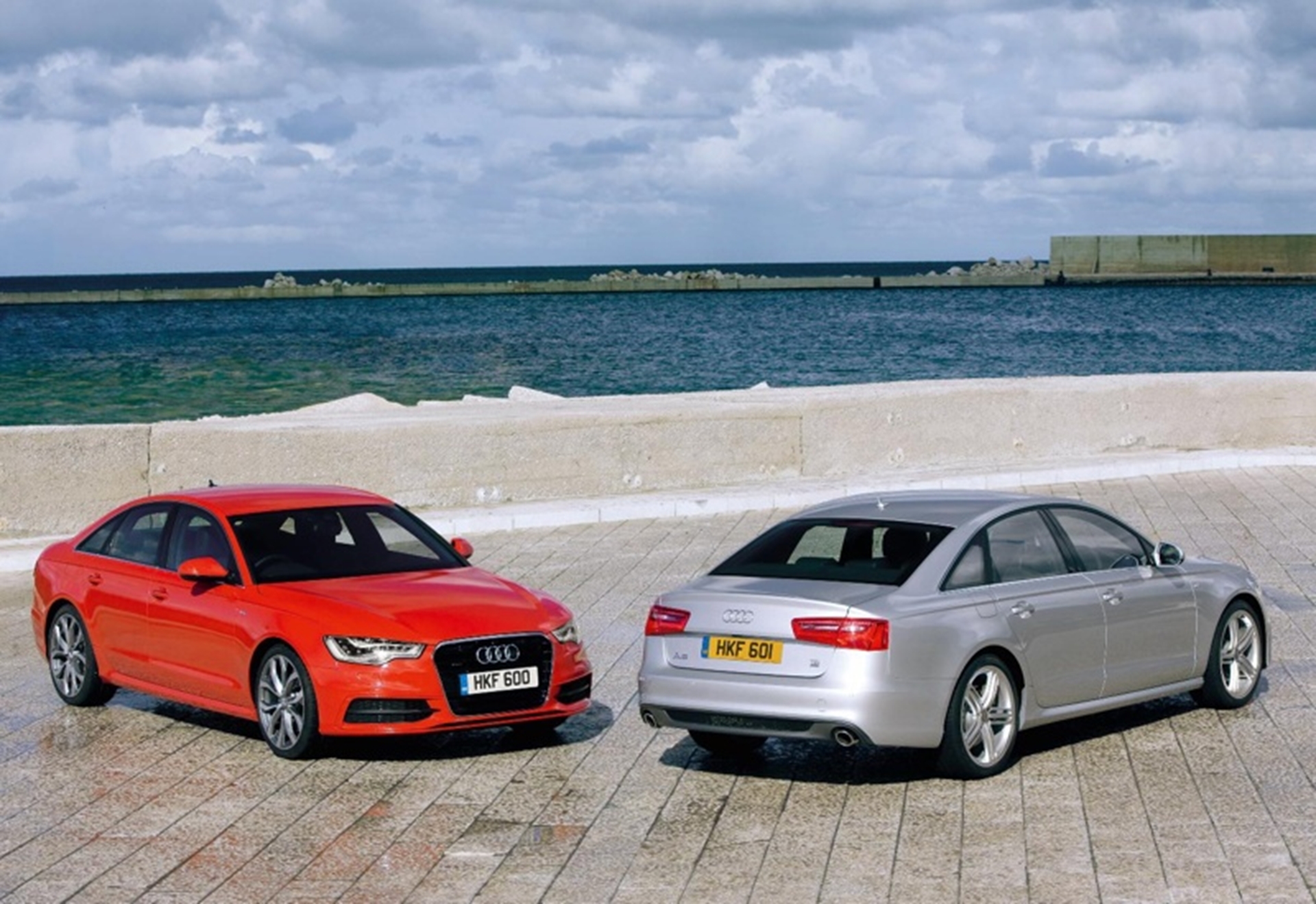 AUDI A6 SALOON IS CROWNED BEST PREMIUM EXECUTIVE CAR IN PARKERS NEW CAR AWARDS