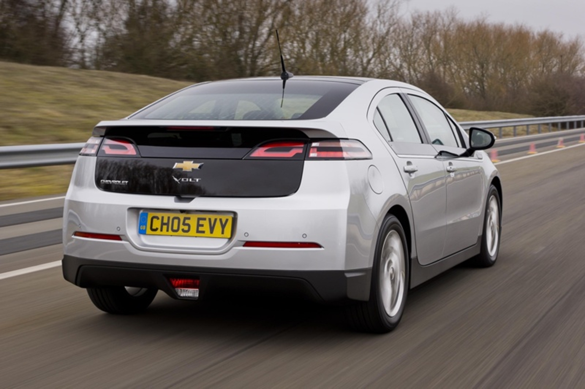 CHEVROLET VOLT USHERS IN A NEW ERA OF WORRY-FREE ELECTRIC DRIVING
