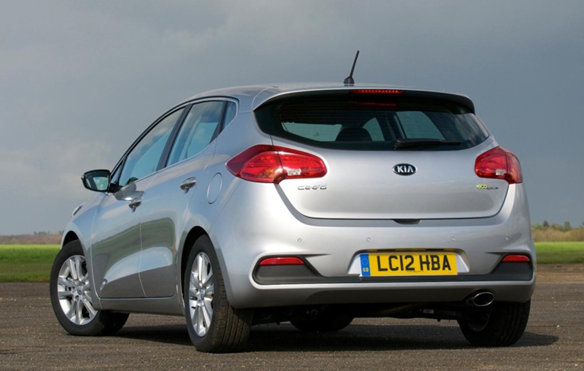 NEW KIA CEE’D ON SALE IN THE UK