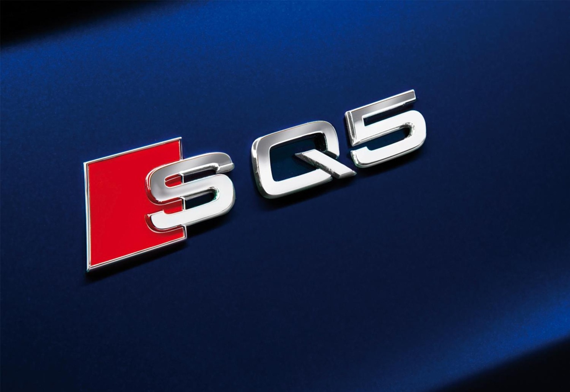 AUDI SQ5 TDI LAUNCHES IN LE MANS AS FIRST EVER DIESEL-POWERED S MODEL