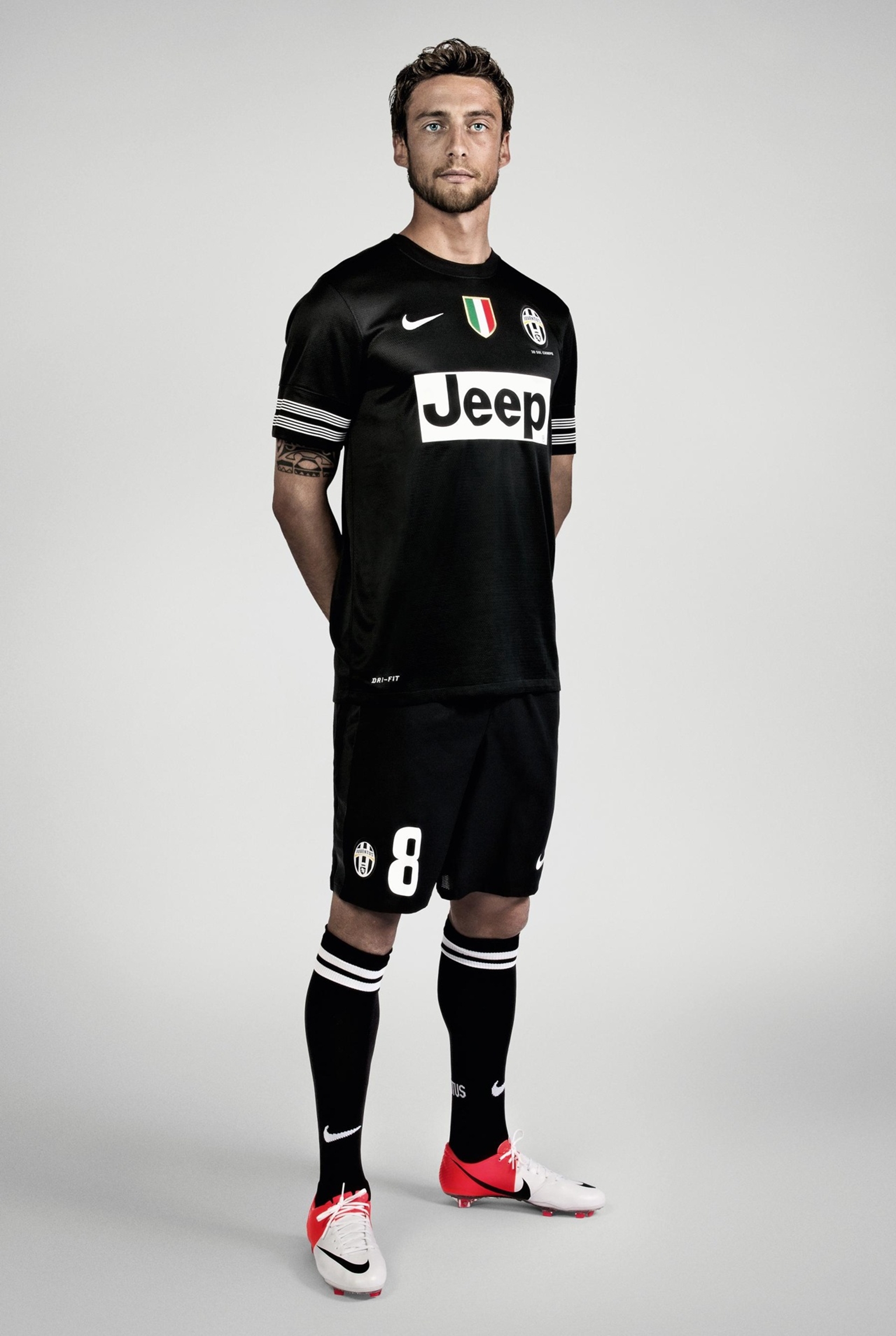 THE JEEP BRAND DEBUTS ON NEW JUVENTUS FOOTBALL CLUB JERSEY