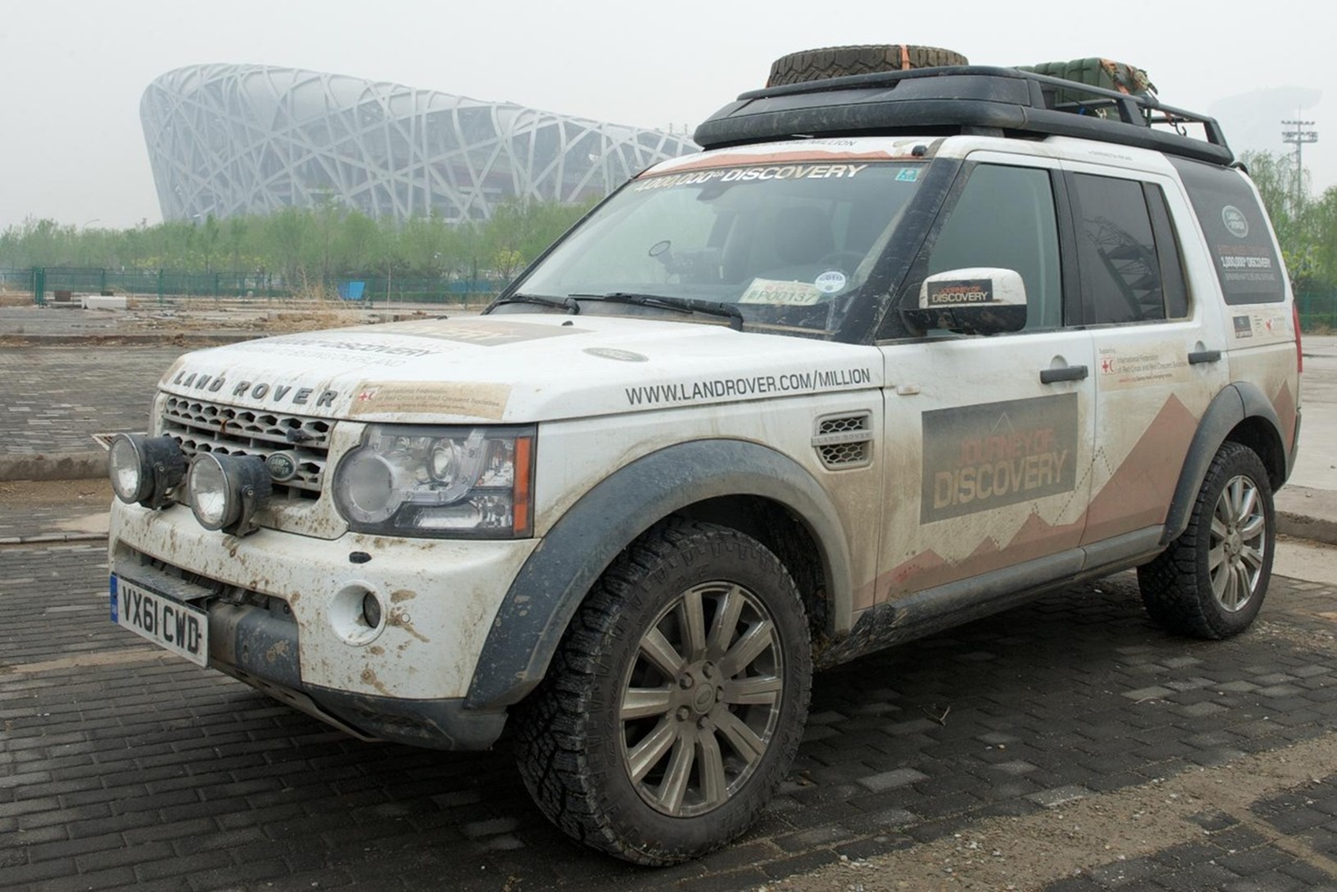 LAND ROVER CELEBRATES COMPLETION OF THE JOURNEY OF DISCOVERY AT GOODWOOD FESTIVAL OF SPEED