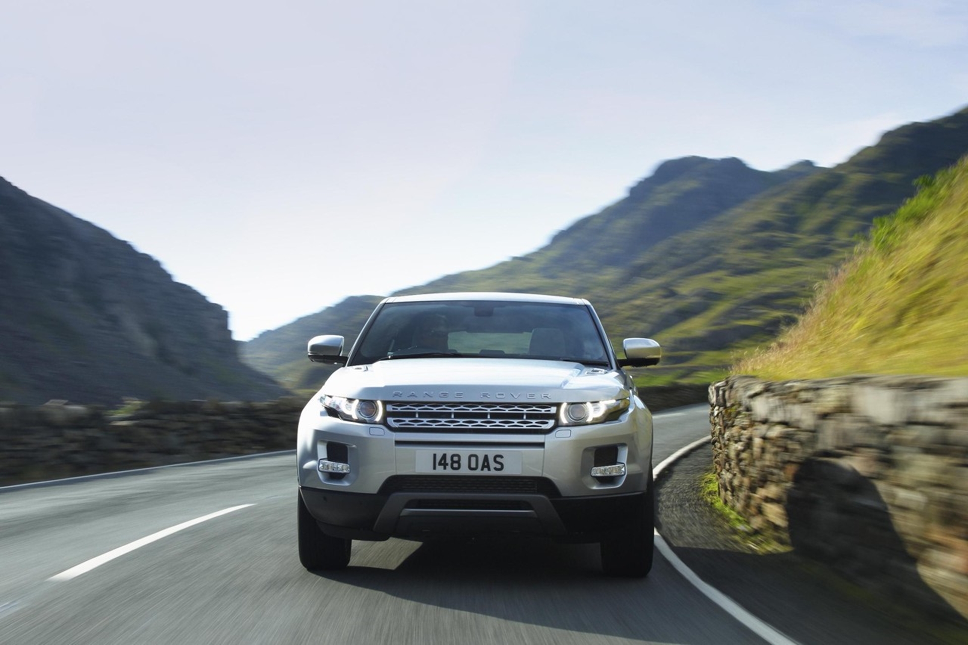 DOUBLE HONOURS FOR LAND ROVER IN AUTO EXPRESS AWARDS
