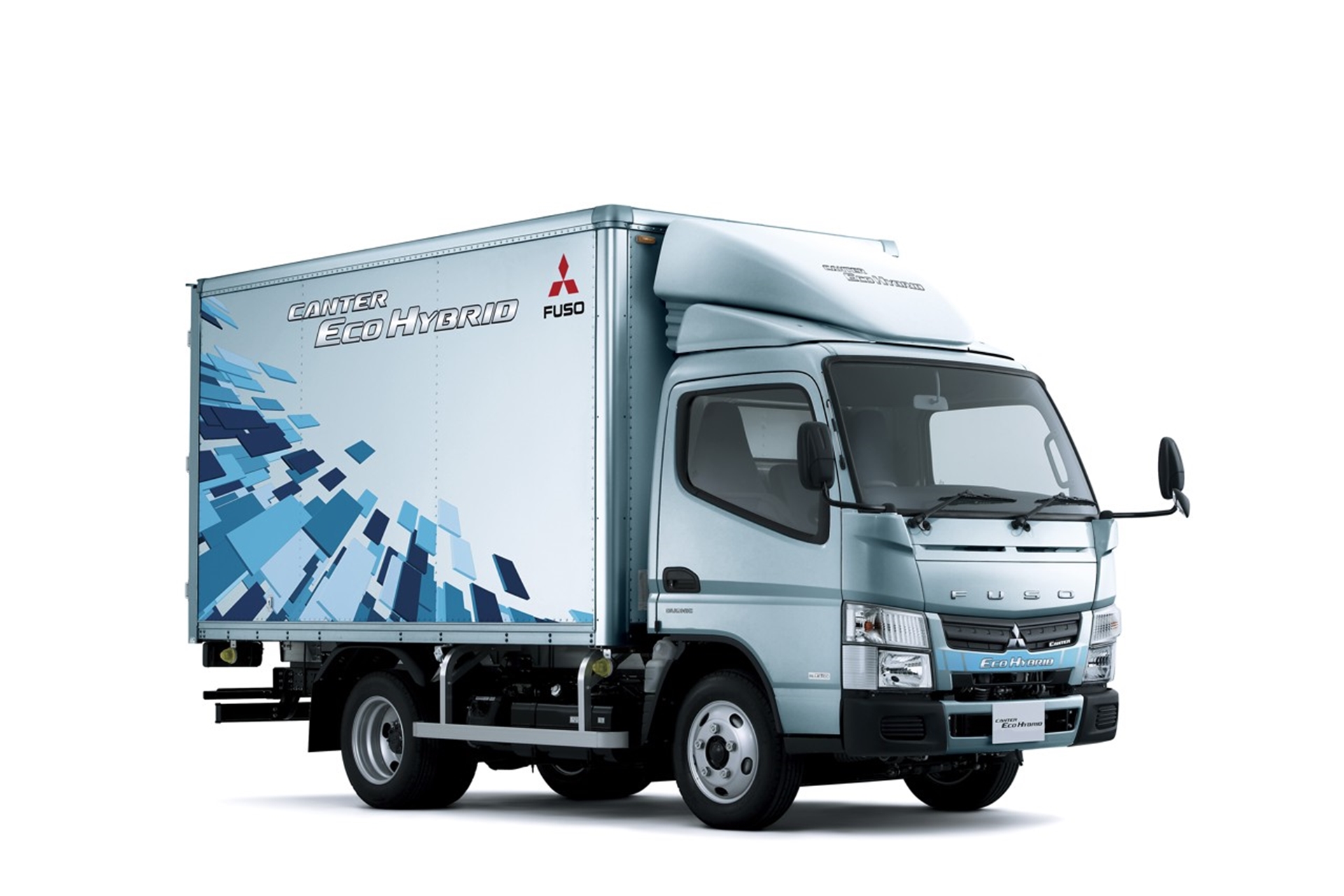 New Fuso Canter Eco Hybrid: Green light for efficiency
